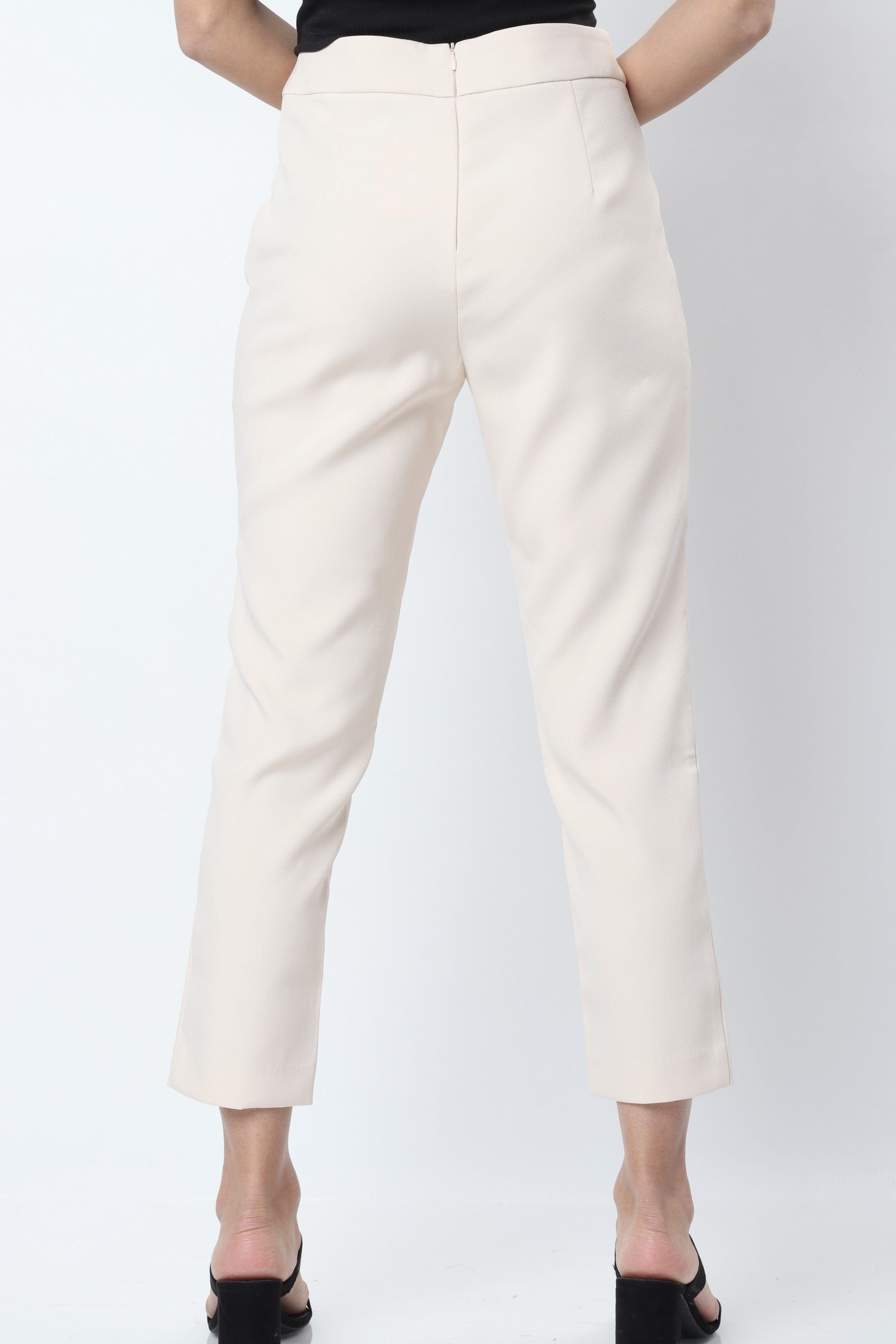 نتشي بنطلون قماش كلاسيك حريمي بحزام صغير