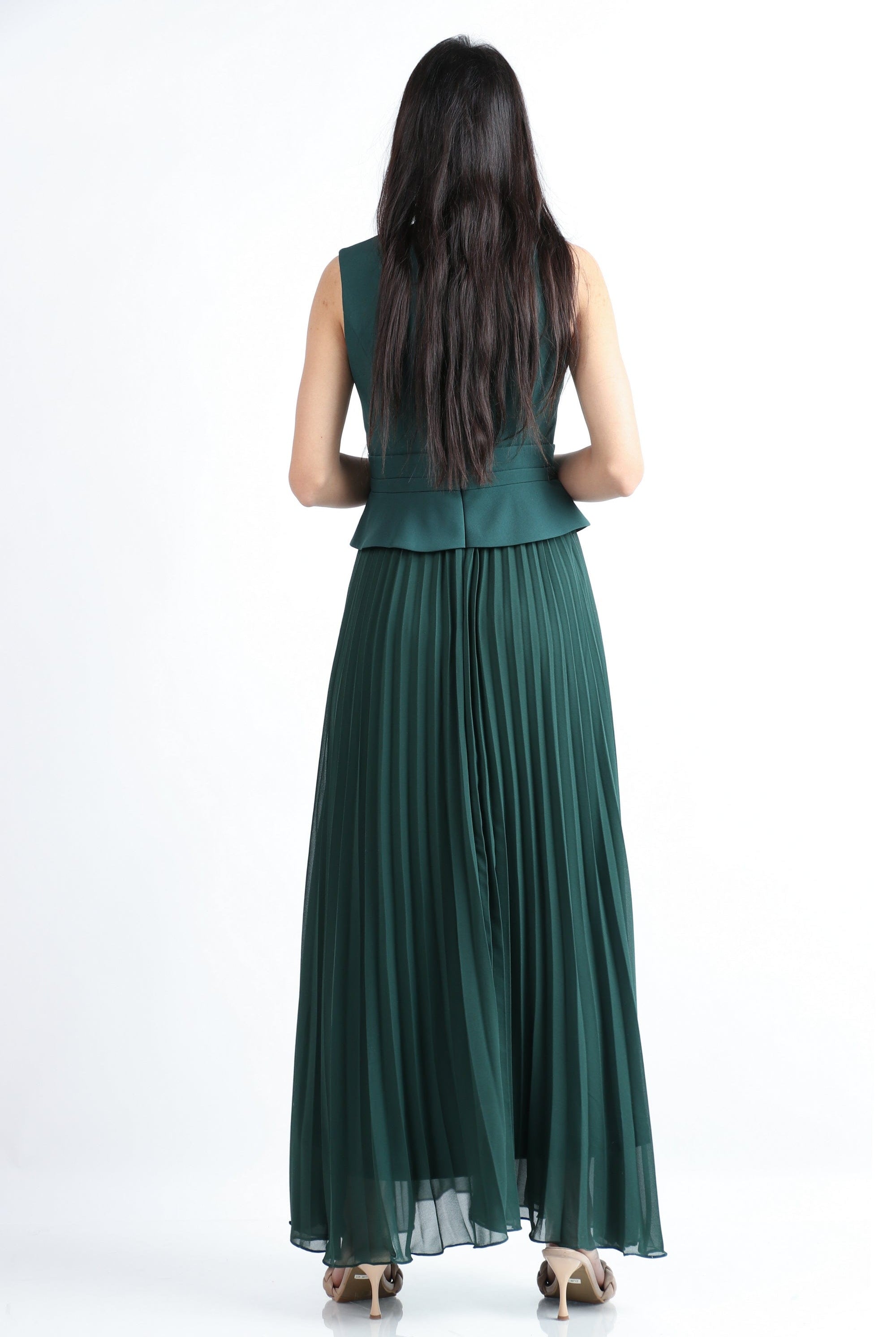 نتشي فستان ماكسي بدون أكمام بليسية