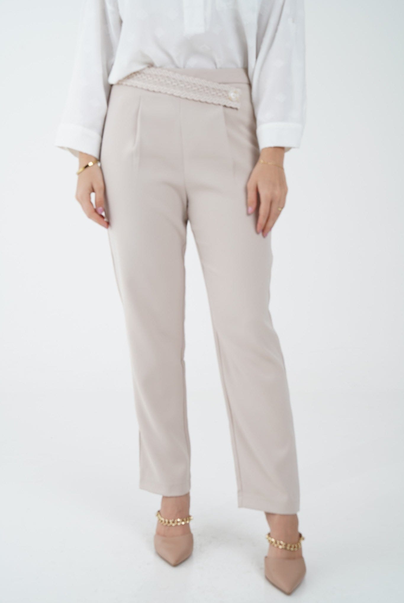 نتشي بنطلون طويل كلاسيك خصر مرتفع بتطريز على الخصر نسائي