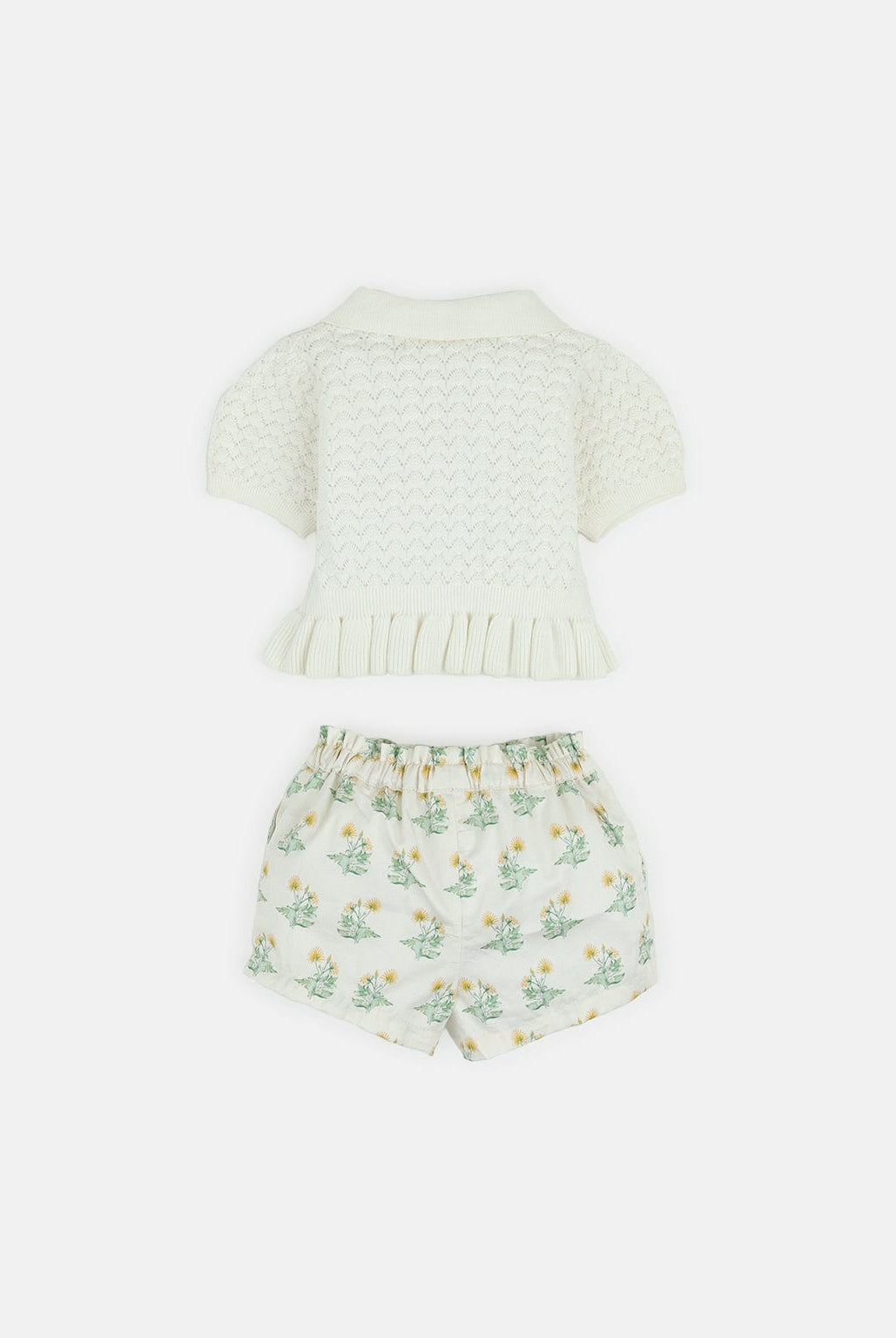 جينجرسنابس طقم قطعتين شورت مورد وبلوزة مضفرة نص كم بف بناتي أبيض