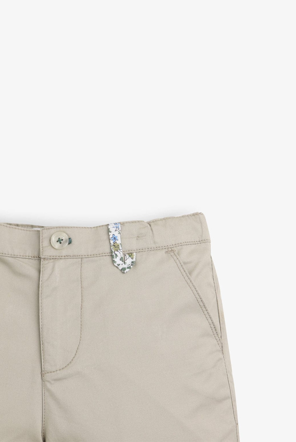 جينجرسنابس شورت اولادي جبردين سادة بزرار أمامي أخضر