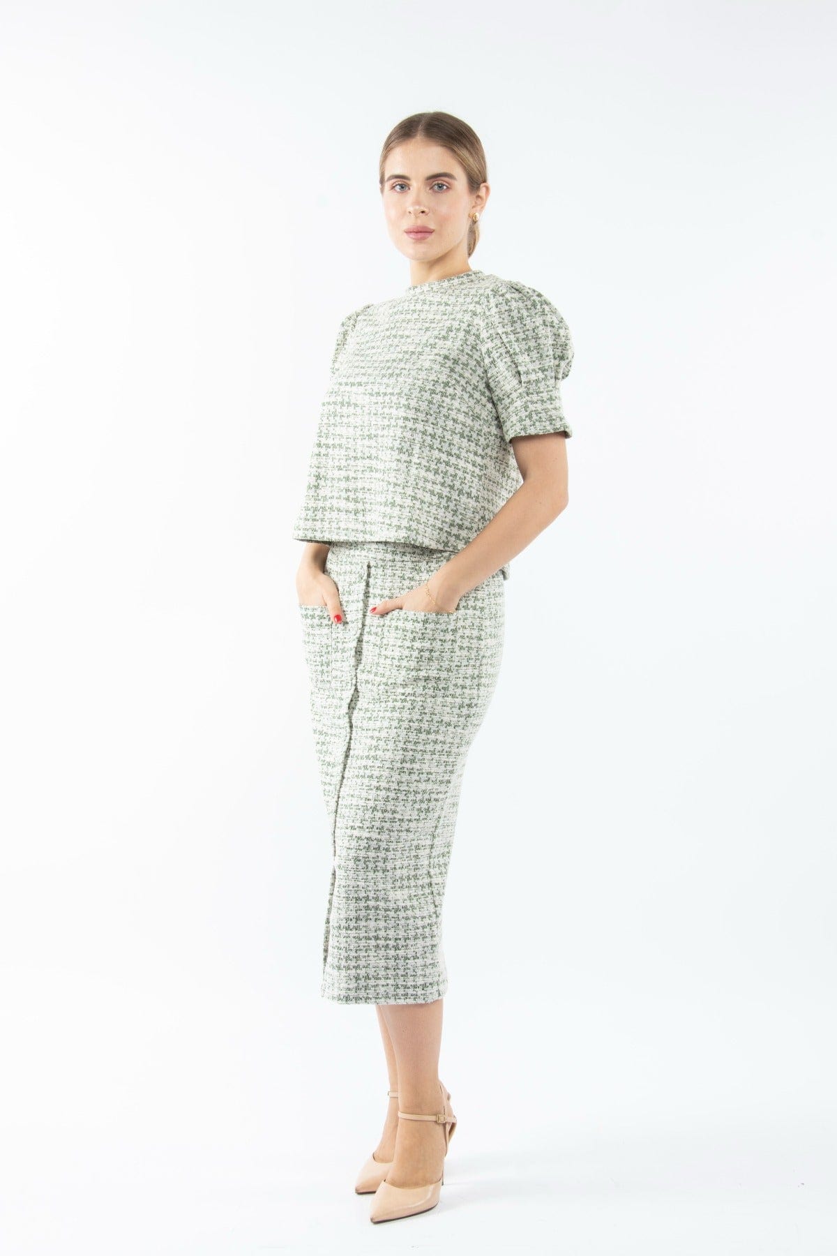 نتشي بلوزة صوف رسمية بأكمام منفوخة نسائية