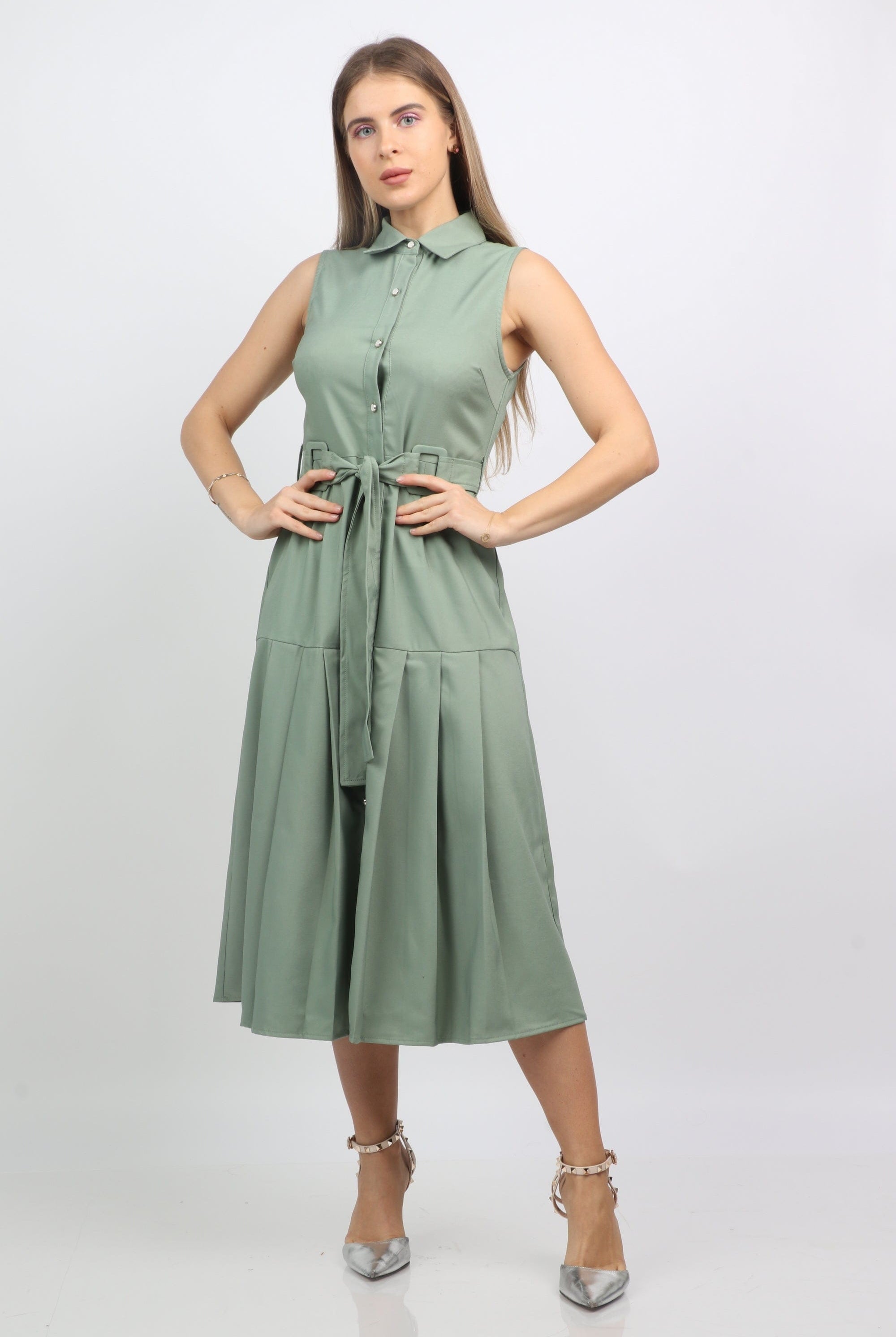 نتشي فستان ميدي قميص بأزرار أمامية مزين بحزام عريض بدون كم