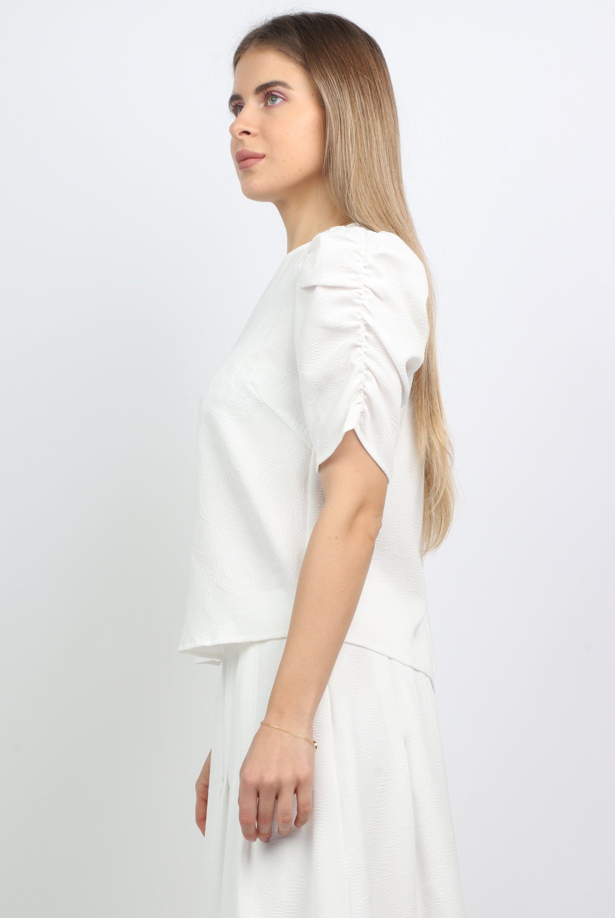 نتشي بلوزة رسمية سادة كم قصير مكشكش نسائي