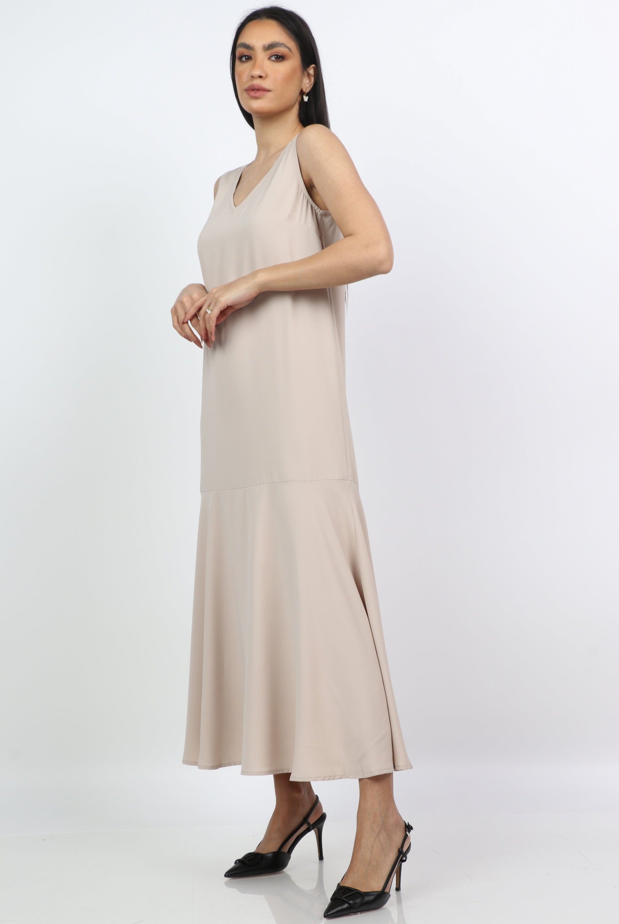 نتشي فستان طويل سادة واسع بدون كم