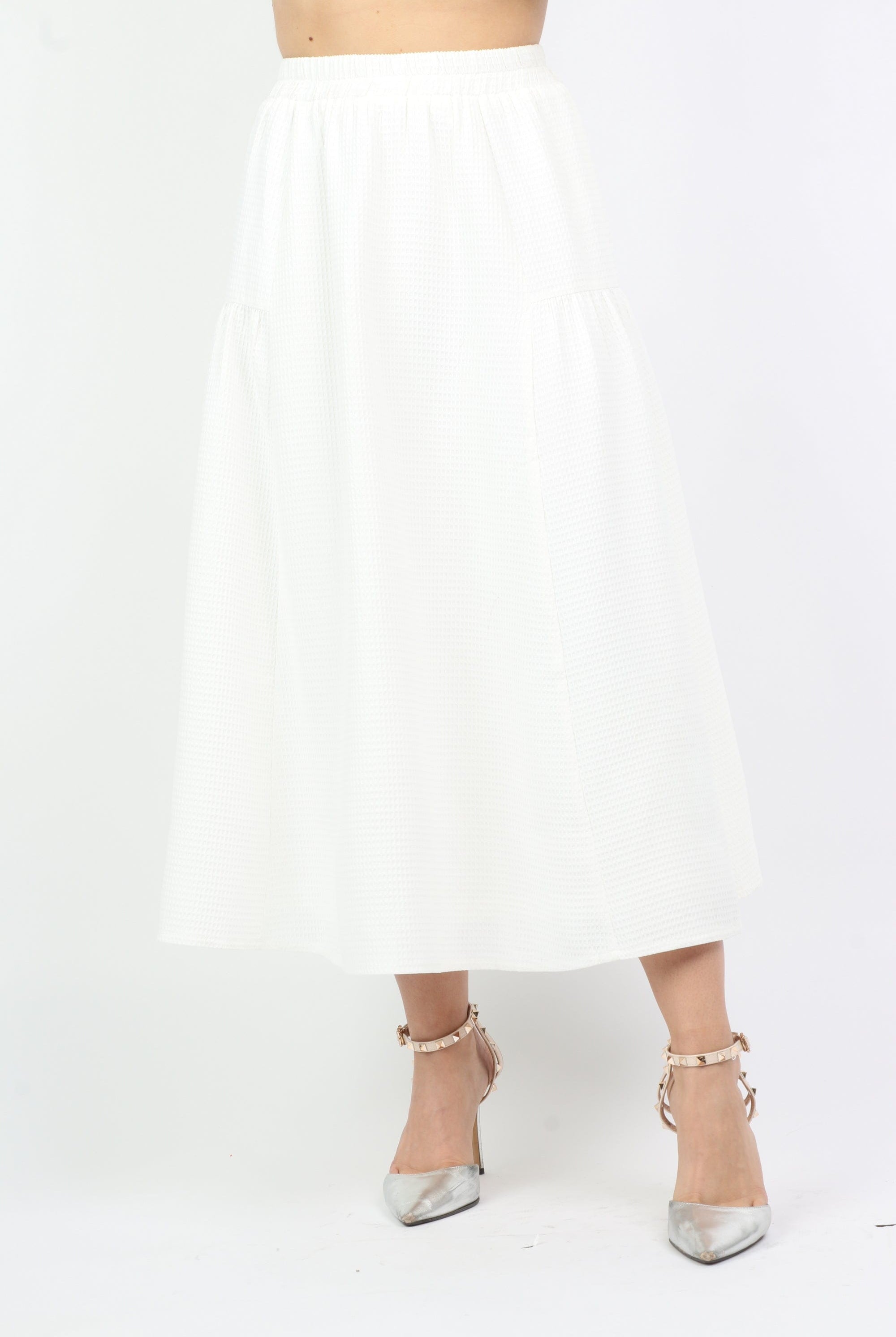 نتشي تنورة ميدي سادة قماش مخرم بخصر مطاط