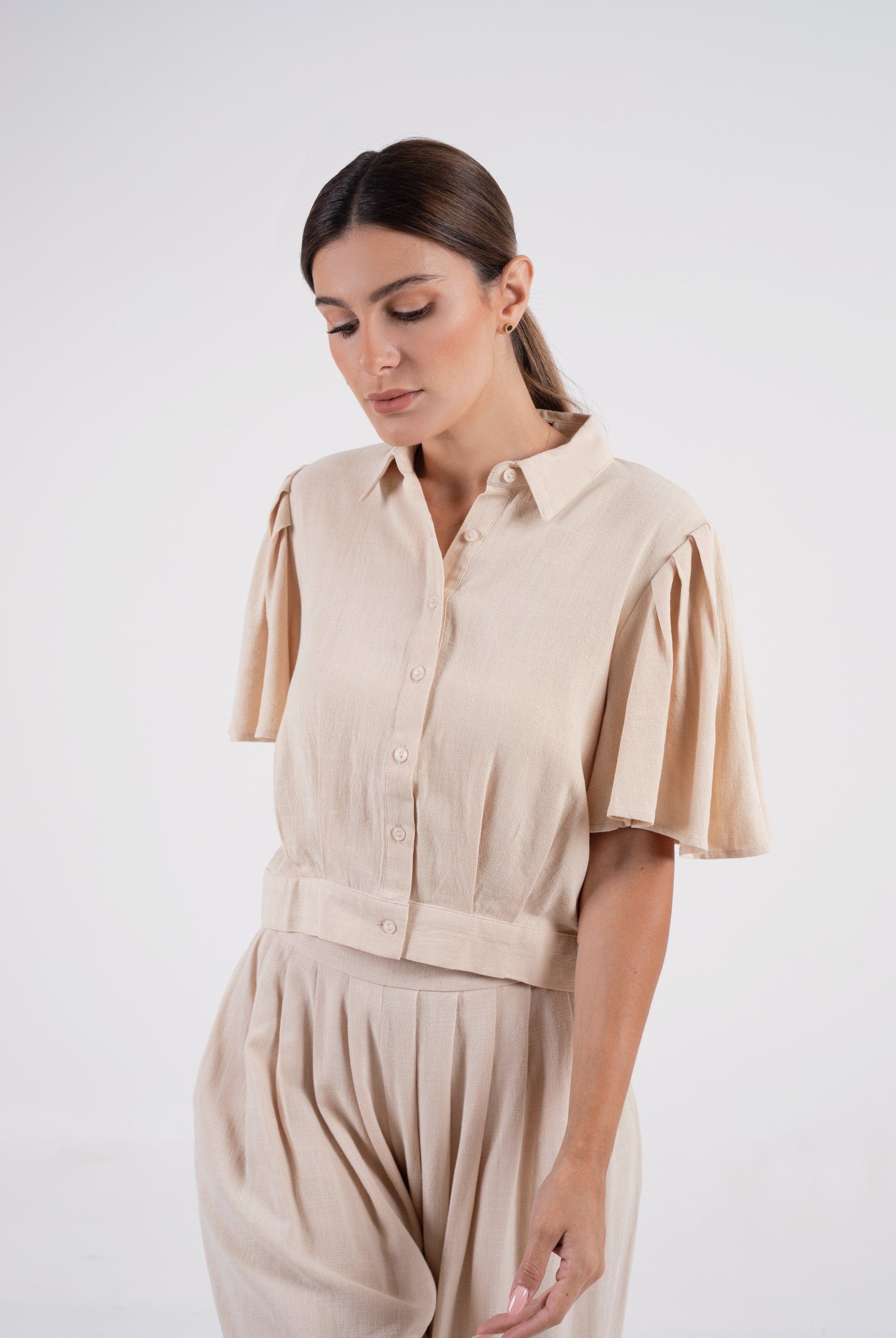 نتشي بلوزة كم منفوش أزرار أمامية نسائي