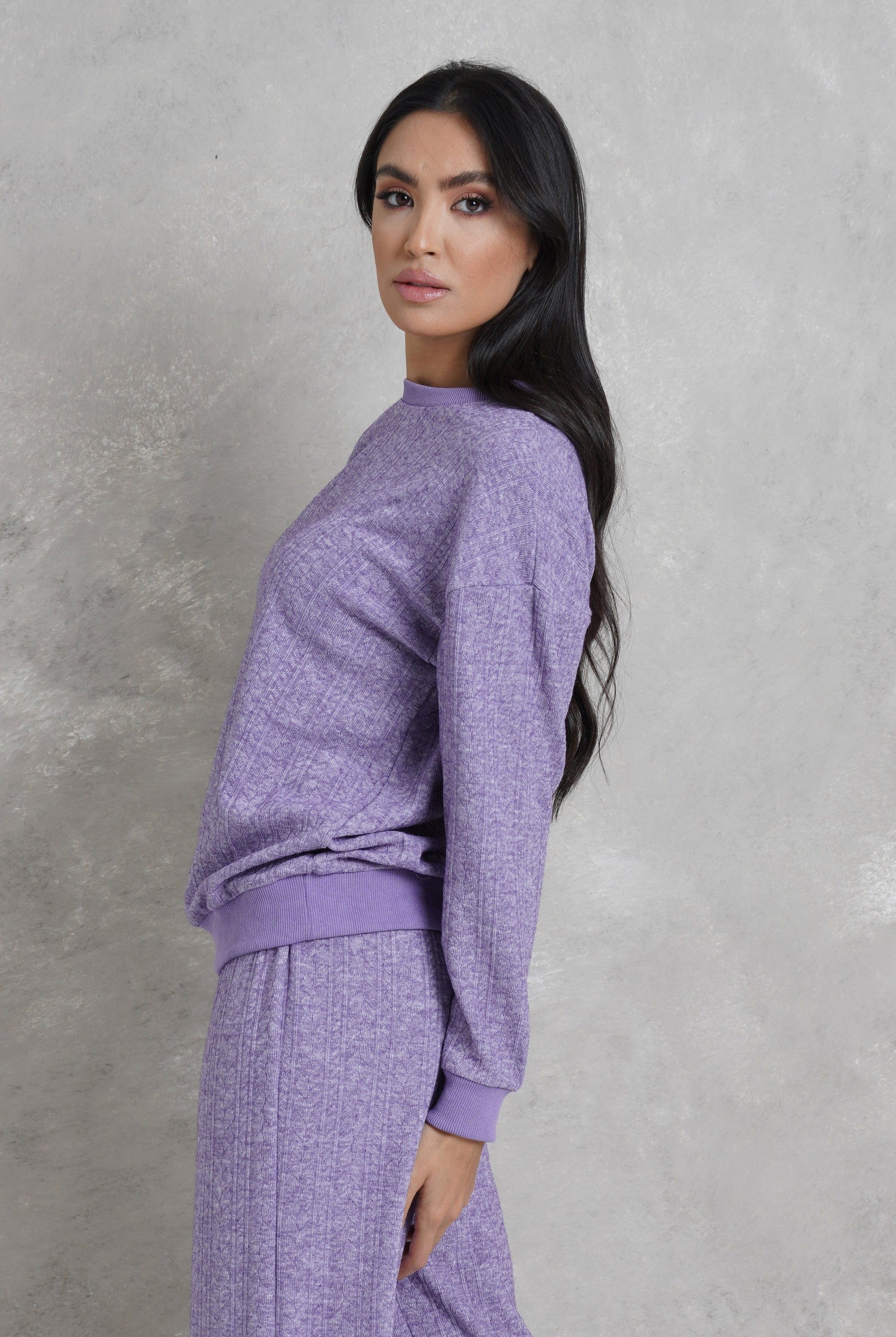 نتشي بلوزة بتطريز بأزراز برقبة دائرية وكم طويل نسائي