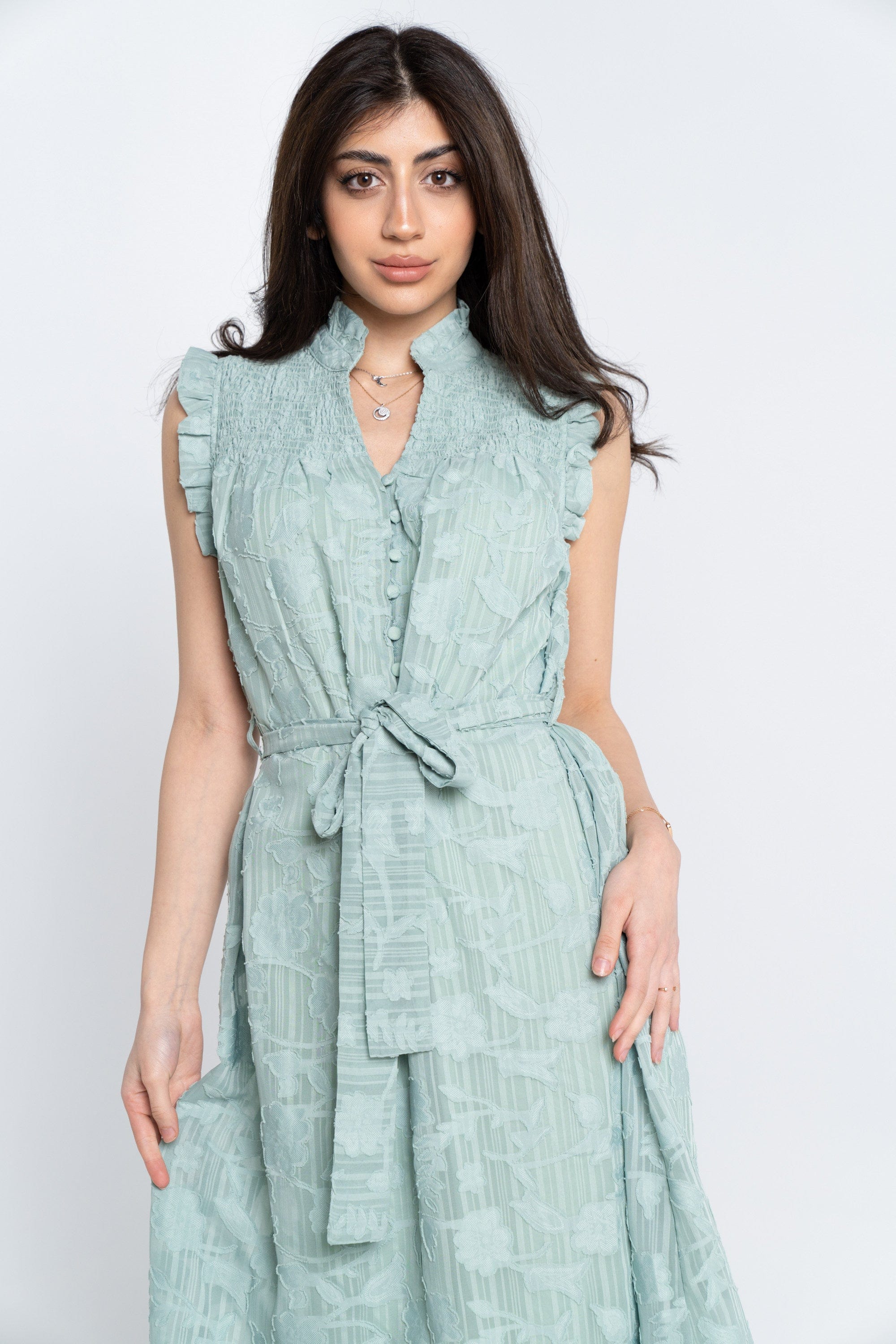 نتشي فستان ميدي مكشكش كت بأزرار أمامية وحزام على الوسط نسائي