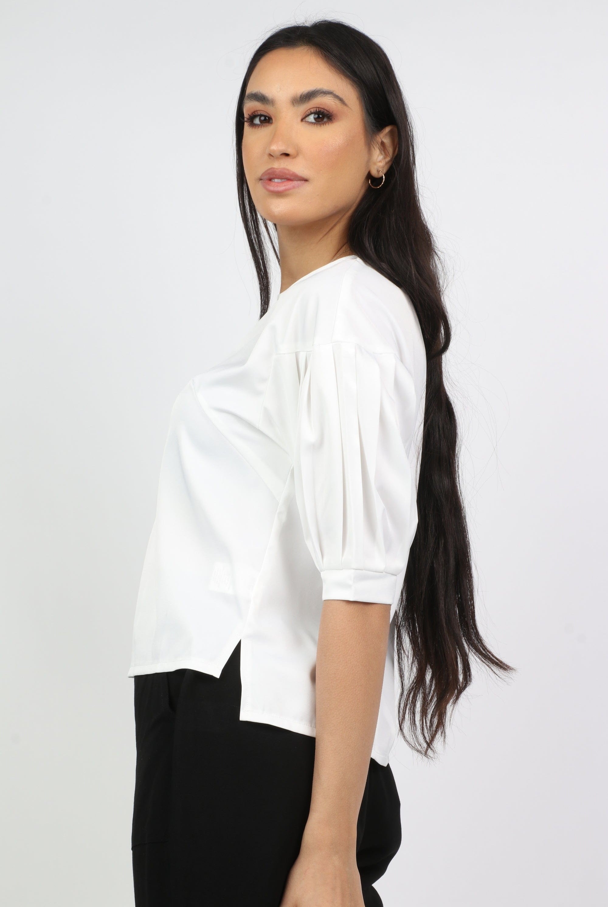 نتشي بلوزة سادة كلاسيك مفتوحة الظهر نص كم بف نسائي