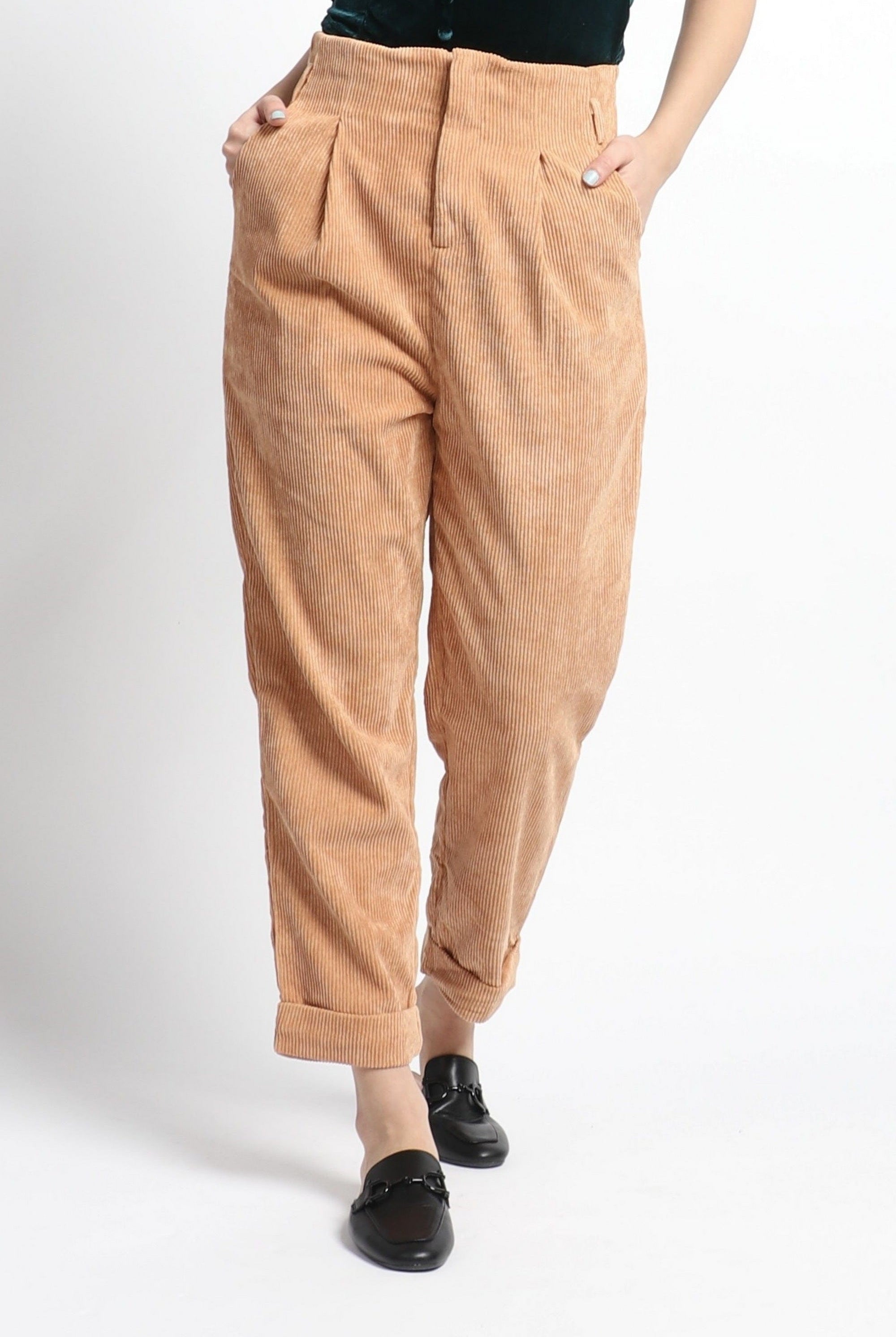 نتشي بنطلون مضلع طويل بجيوب نسائي