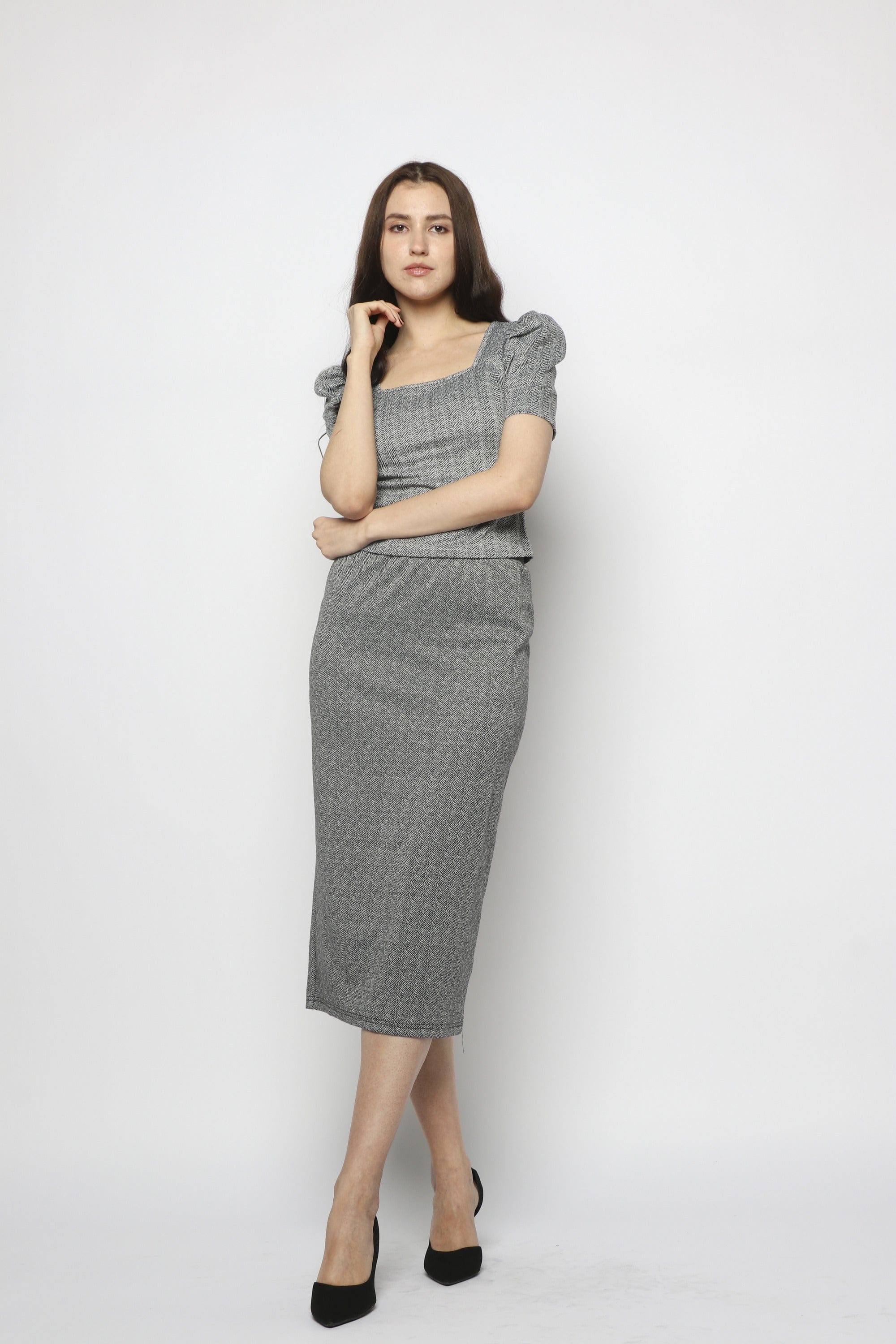 نتشي تنورة ميدي بوليستر ناعمة تصميم ضيق مستقيمة رمادي