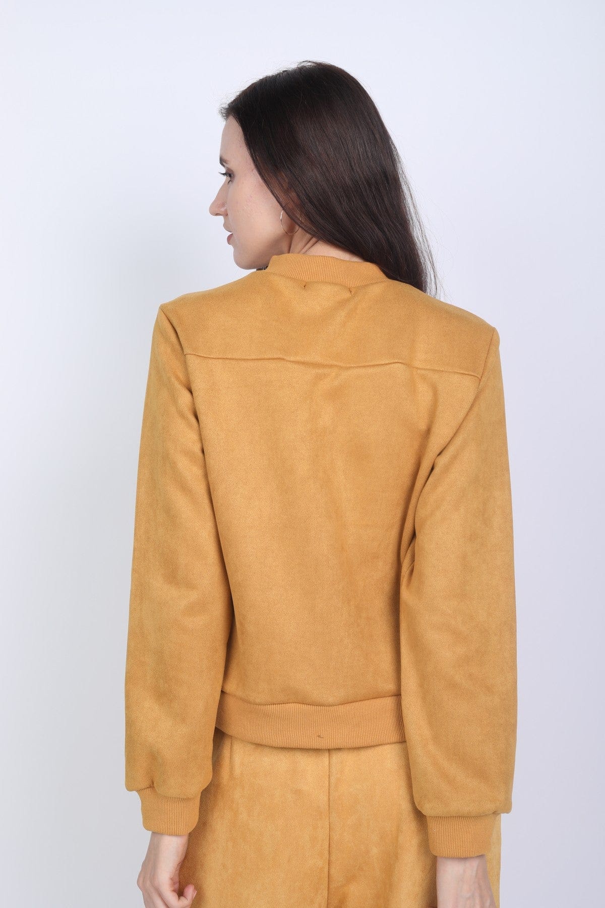 نتشي بلوزة بجيوب وسحاب كم طويل نسائي