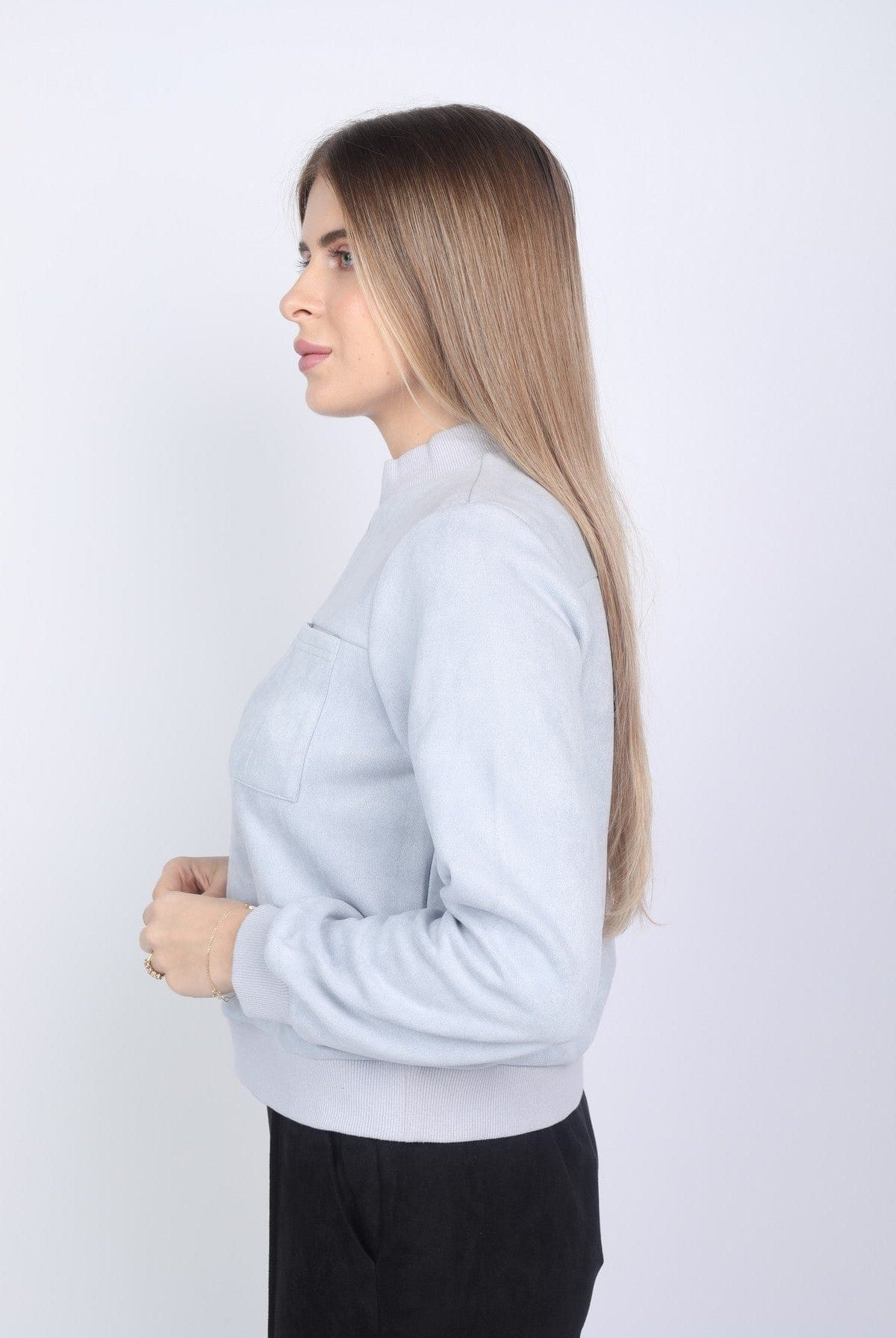 نتشي بلوزة بجيوب وسحاب كم طويل نسائي