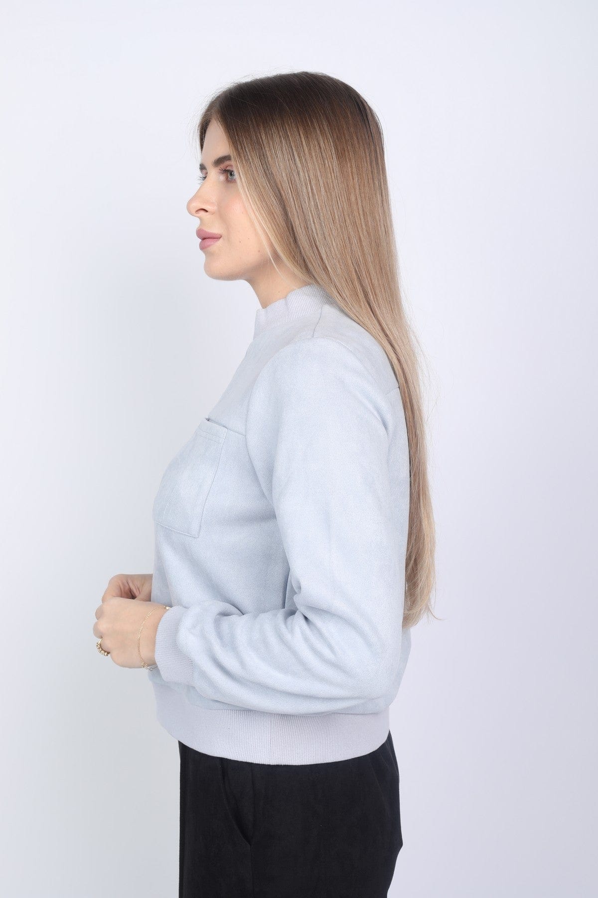 نتشي بلوزة بجيوب وسحاب كم طويل نسائي