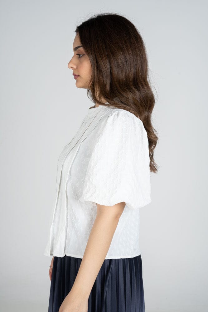 نتشي بلوزة رسمية بثنيات كم قصير نسائي