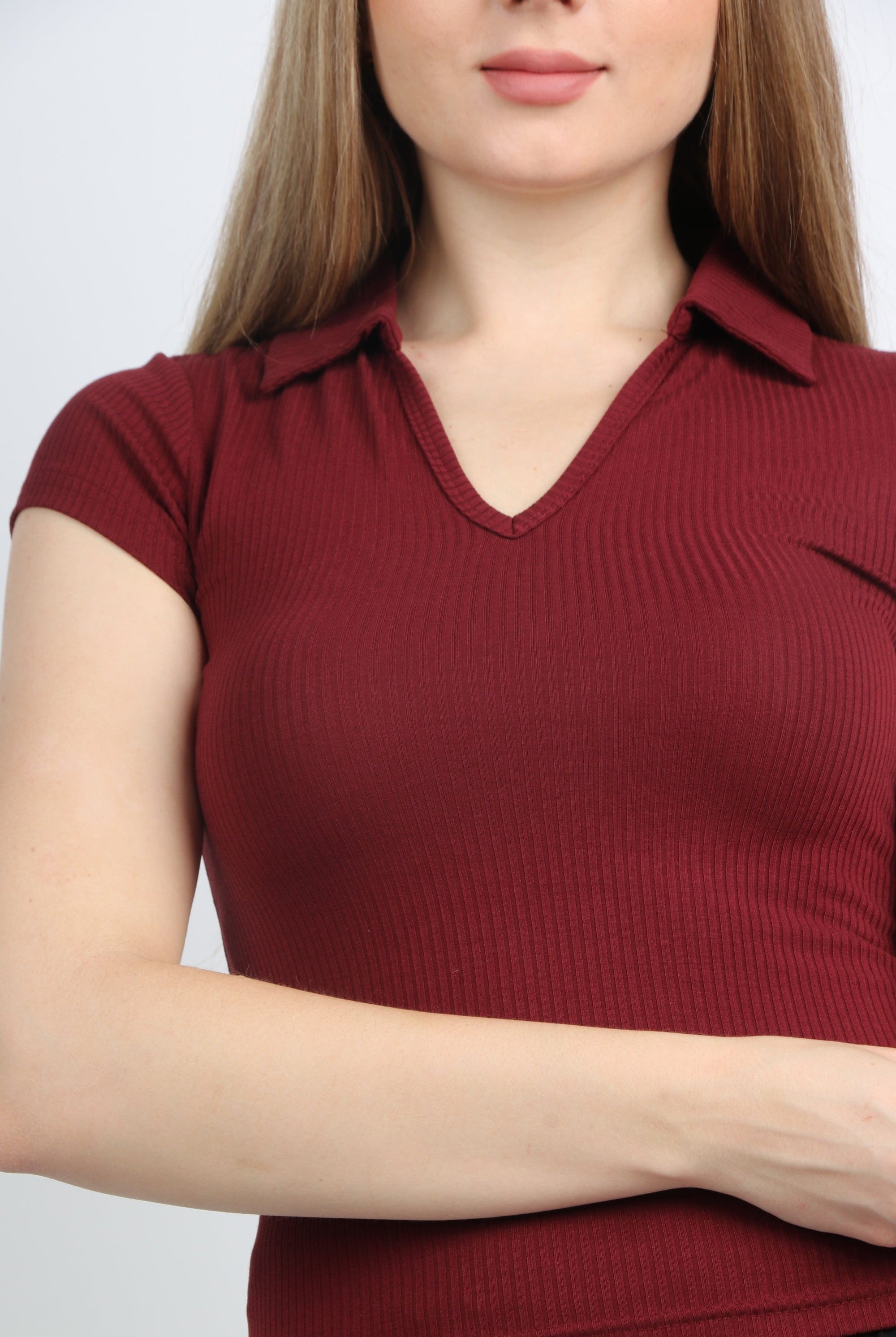 نتشي بلوزة رقبة سبعة بياقة كم قصير نسائي