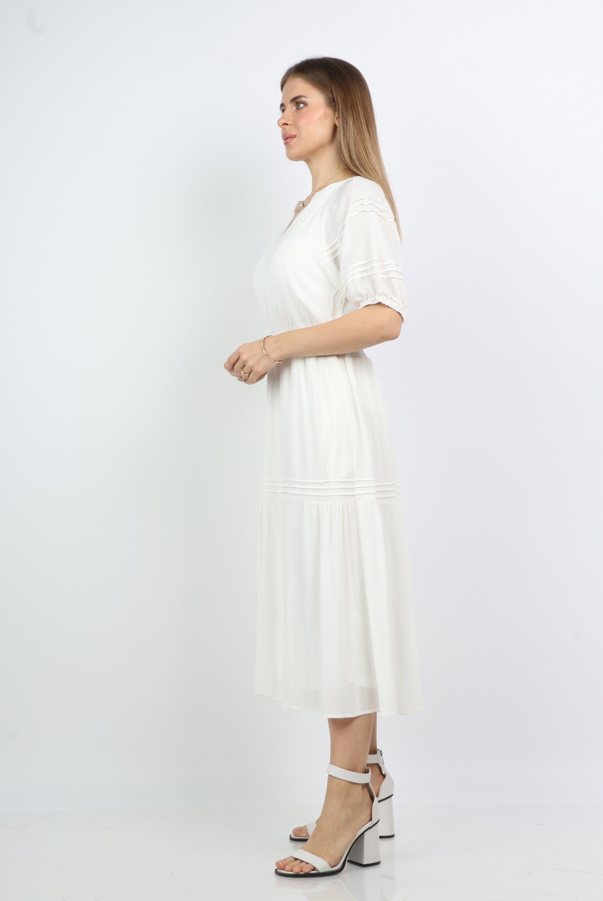 نتشي فستان ميدي خصر بكم قصير