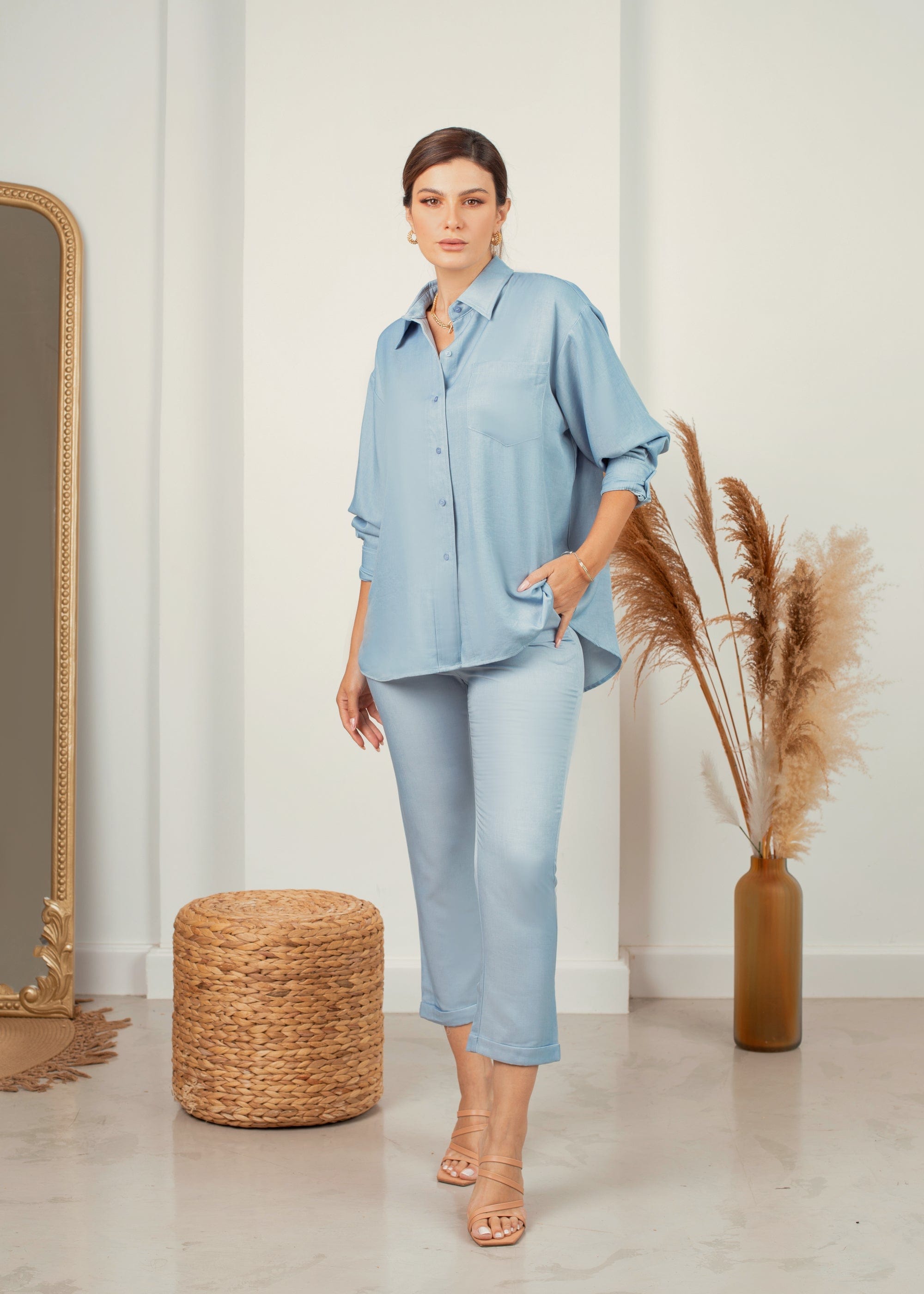 نتشي قميص كلاسيك رسمي سادة كم طويل نسائي