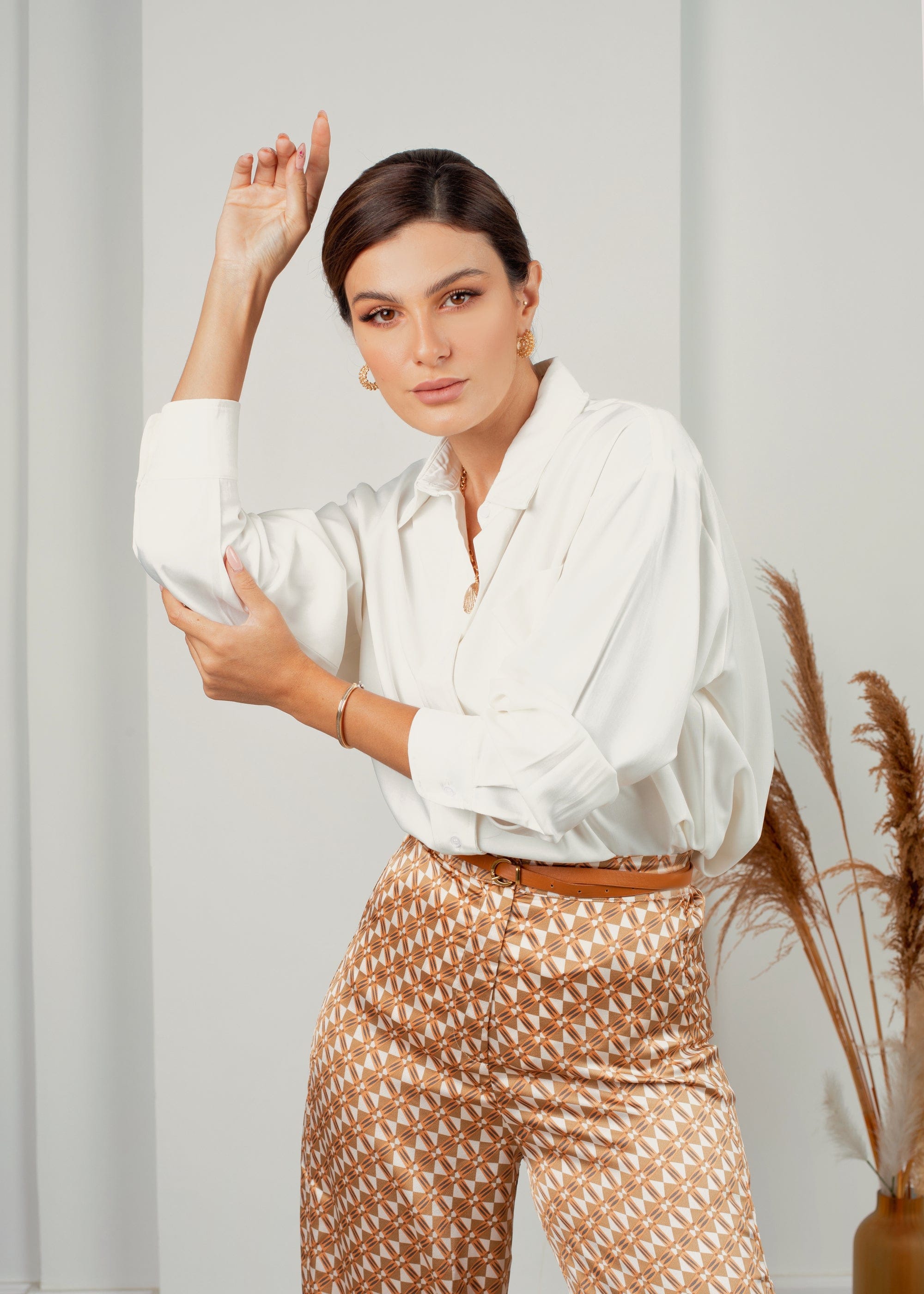 نتشي قميص كلاسيك رسمي سادة كم طويل نسائي