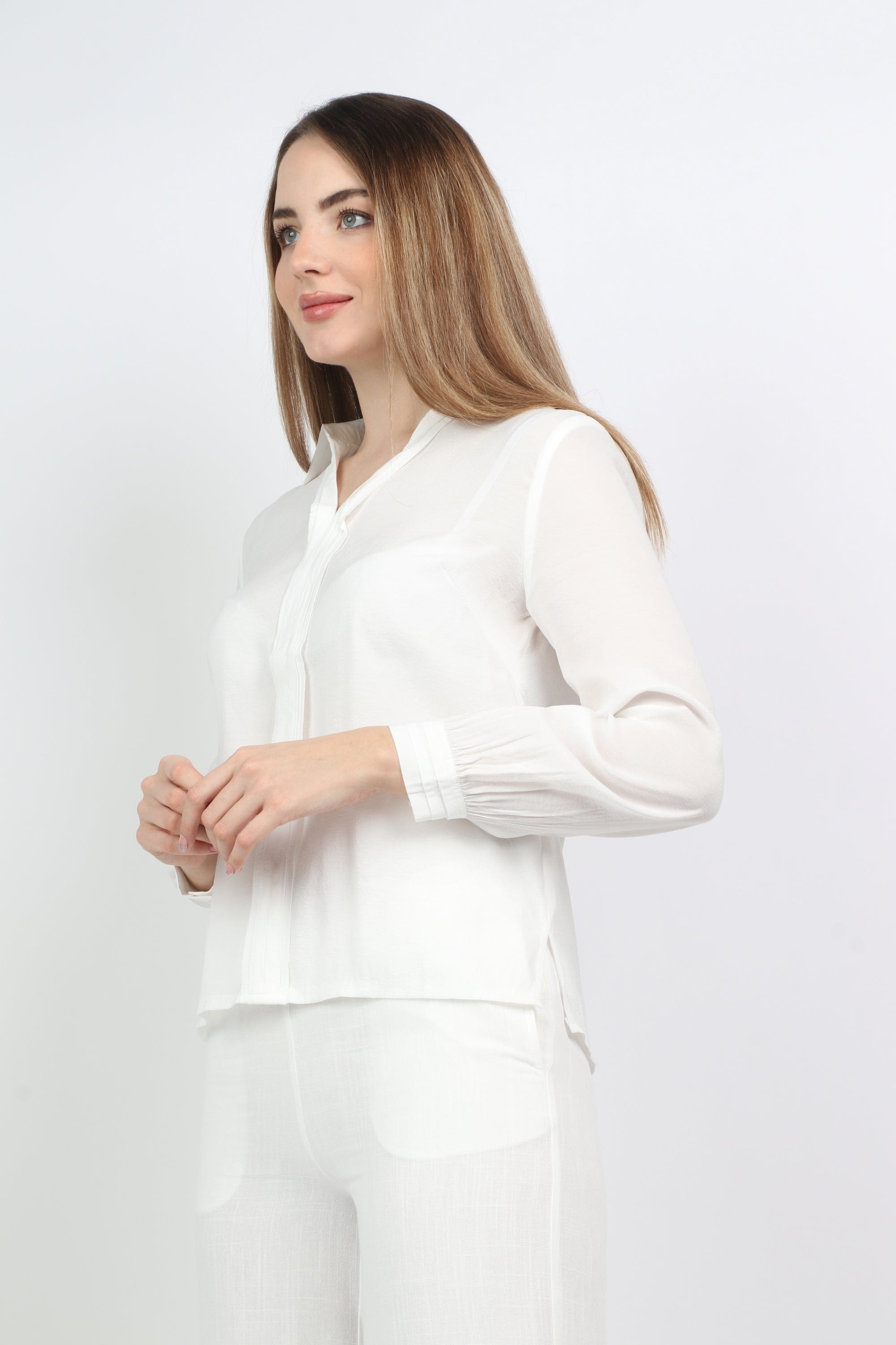 نتشي قميص كلاسيك بياقة وكم طويل نسائي