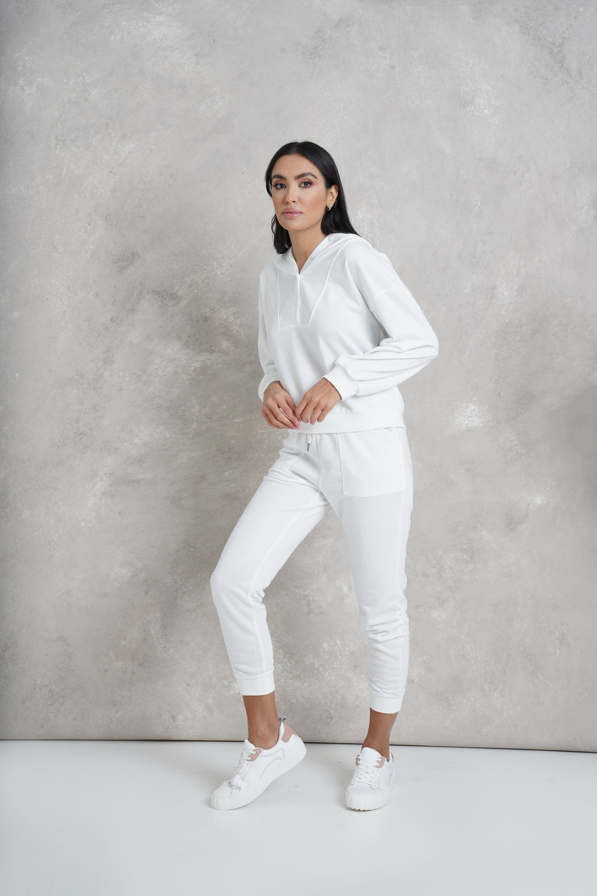 نتشي بنطلون كاجوال ضيق من أسفل برباط وجيوب نسائي أوف وايت