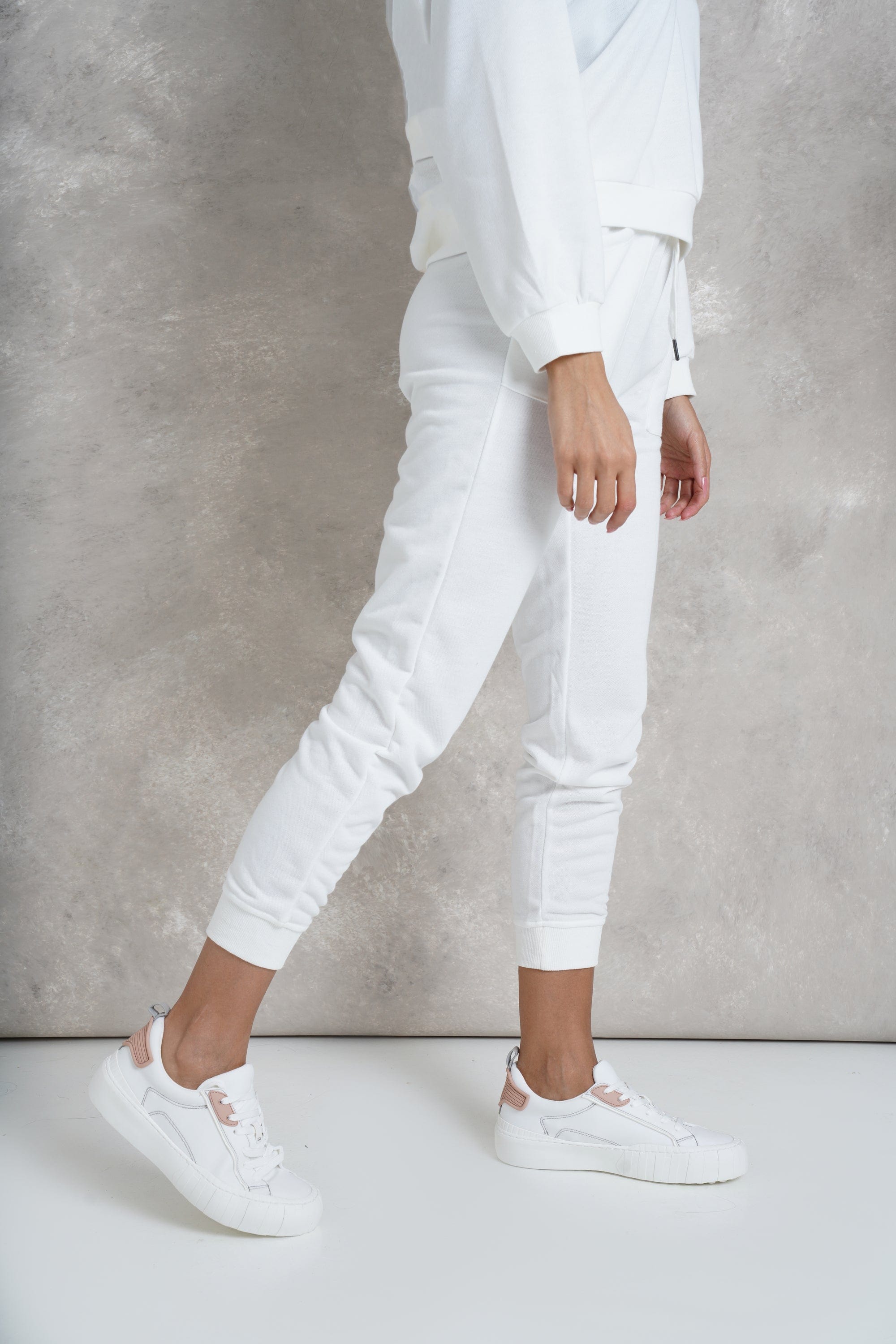 نتشي بنطلون كاجوال ضيق من أسفل برباط وجيوب نسائي أوف وايت