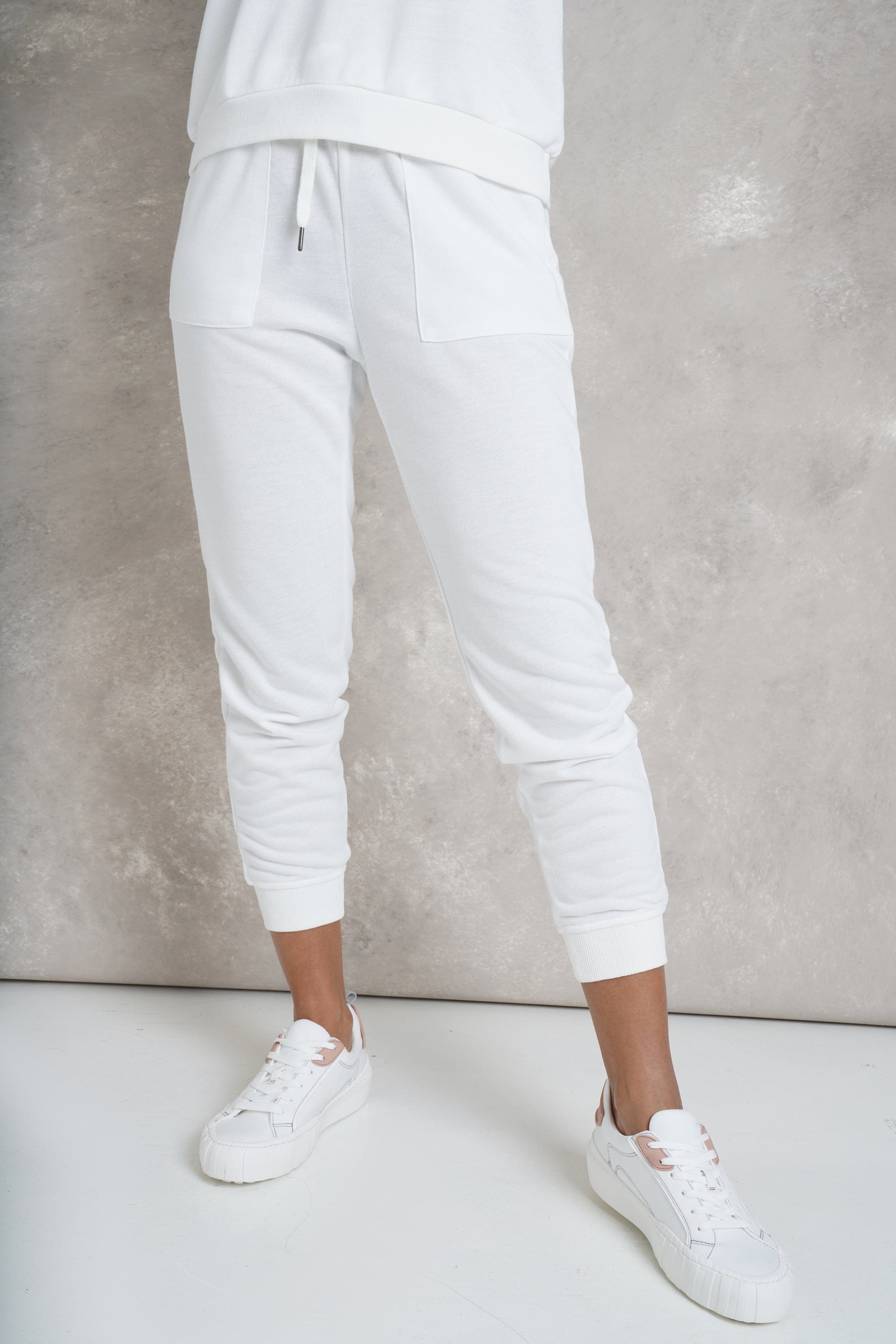 نتشي بنطلون كاجوال ضيق من أسفل برباط وجيوب نسائي أوف وايت