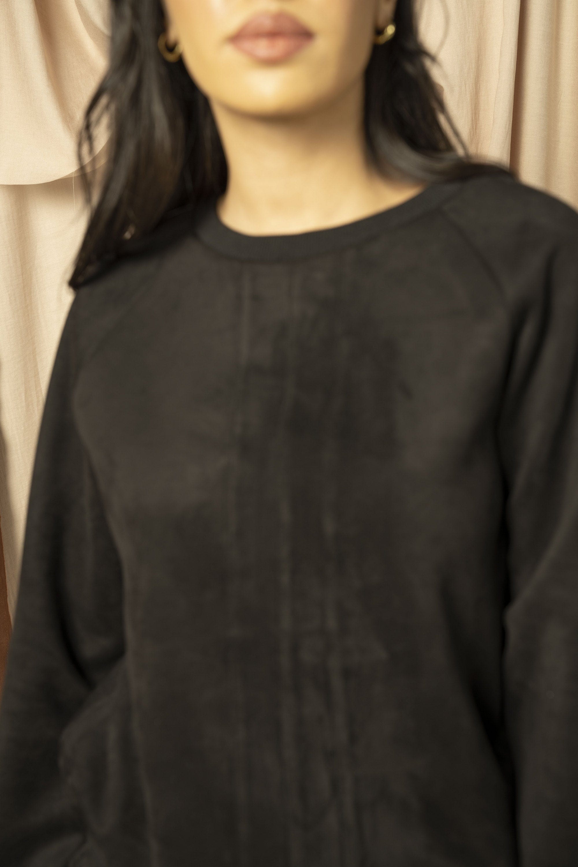 نتشي سويت شيرت سادة بأكمام نسائي