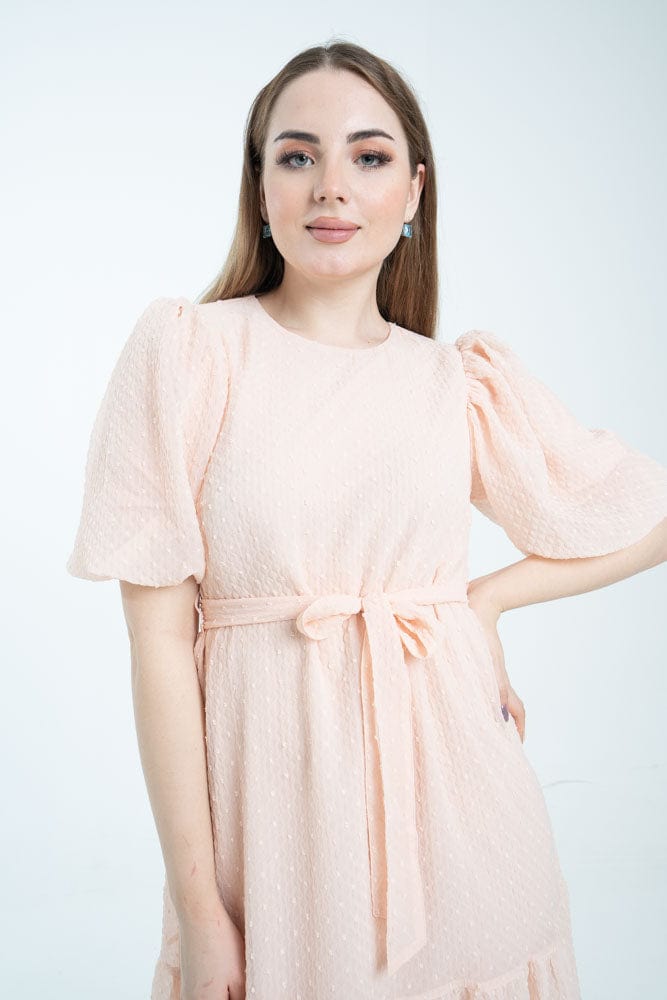 نتشي فستان ميدي أكمام قصيرة فراشة خوخي