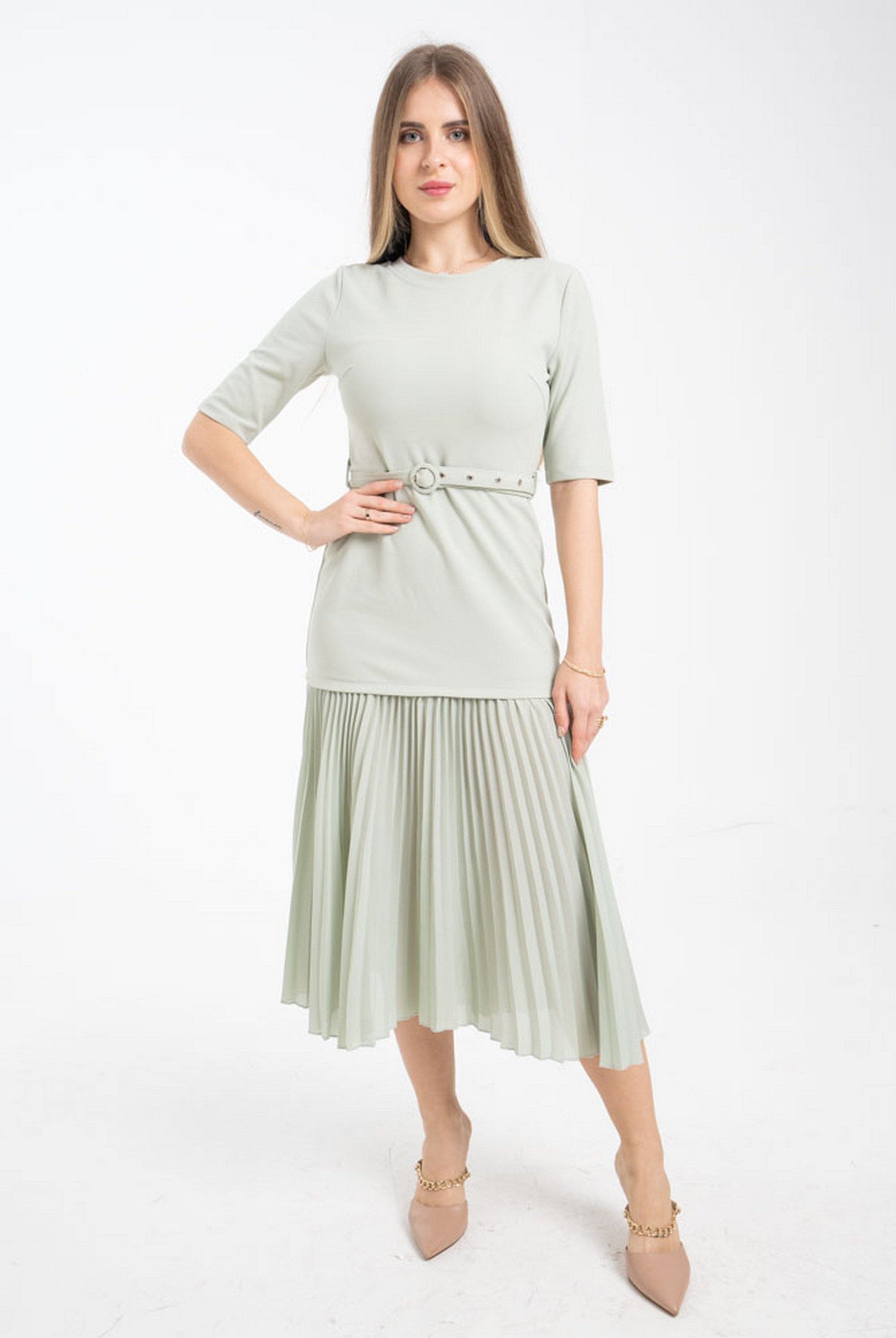 نتشي فستان ميدي نسائي مزين بليسية من الأسفل