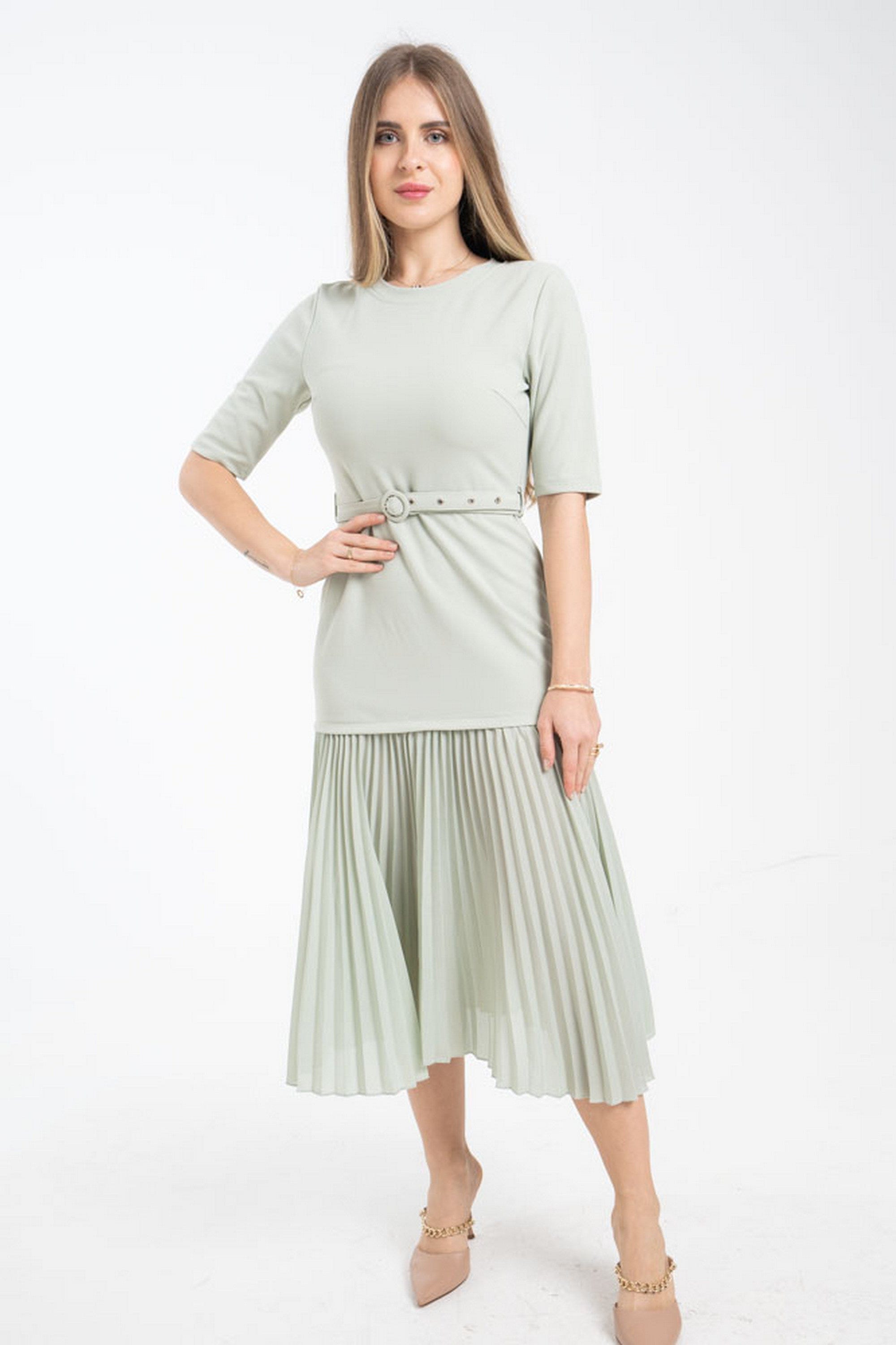 نتشي فستان ميدي نسائي مزين بليسية من الأسفل