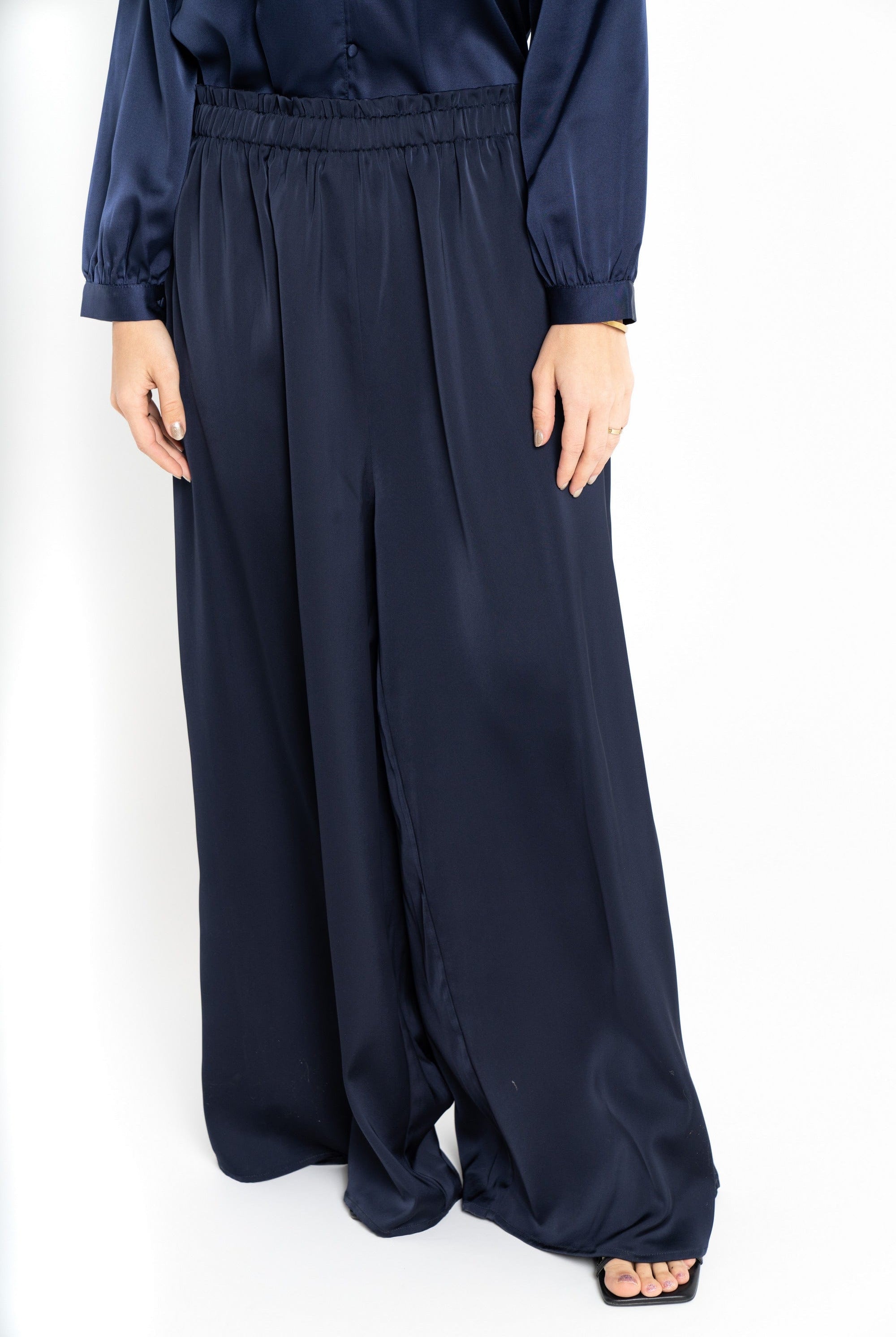 نتشي بنطلون طويل سادة واسع من أسفل نسائي