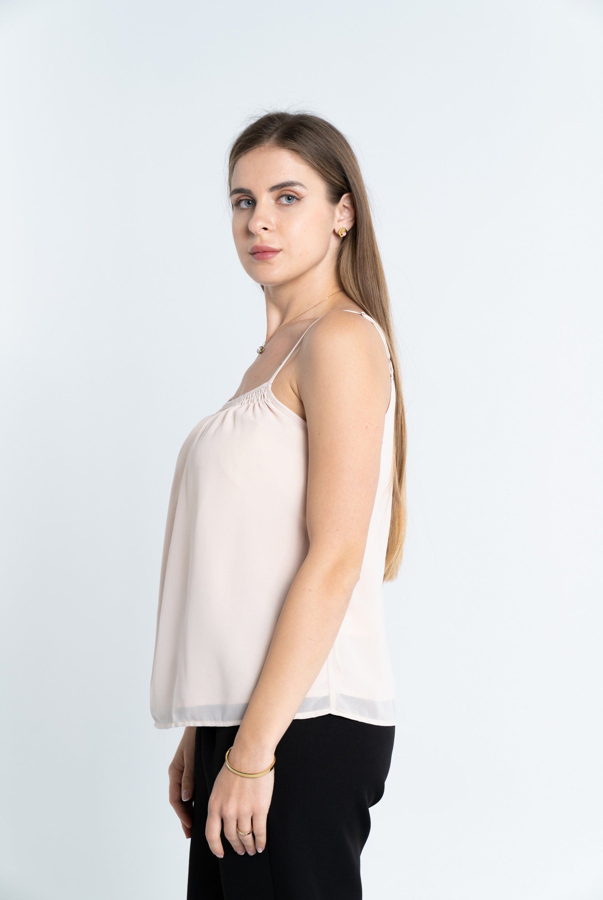 نتشي تانك توب سادة بحمالات رفيعة نسائي