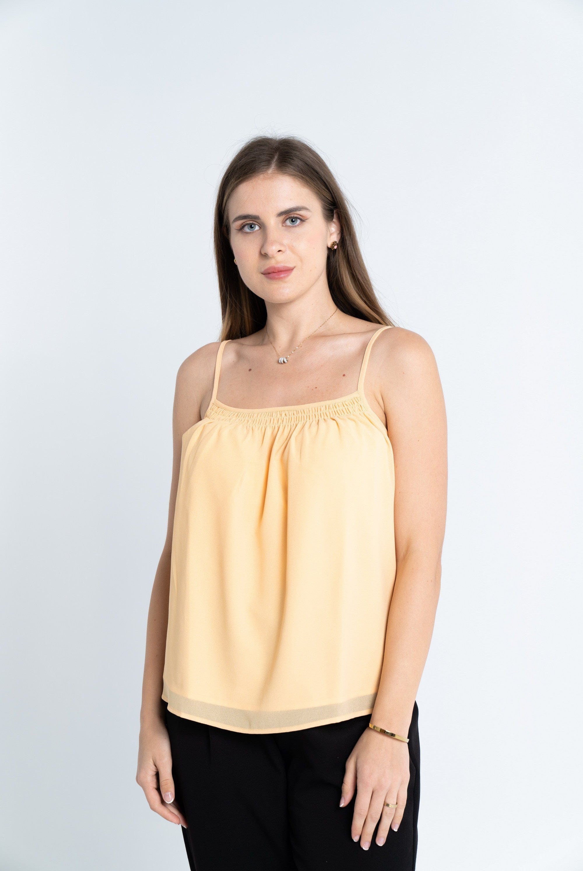 نتشي تانك توب سادة بحمالات رفيعة نسائي