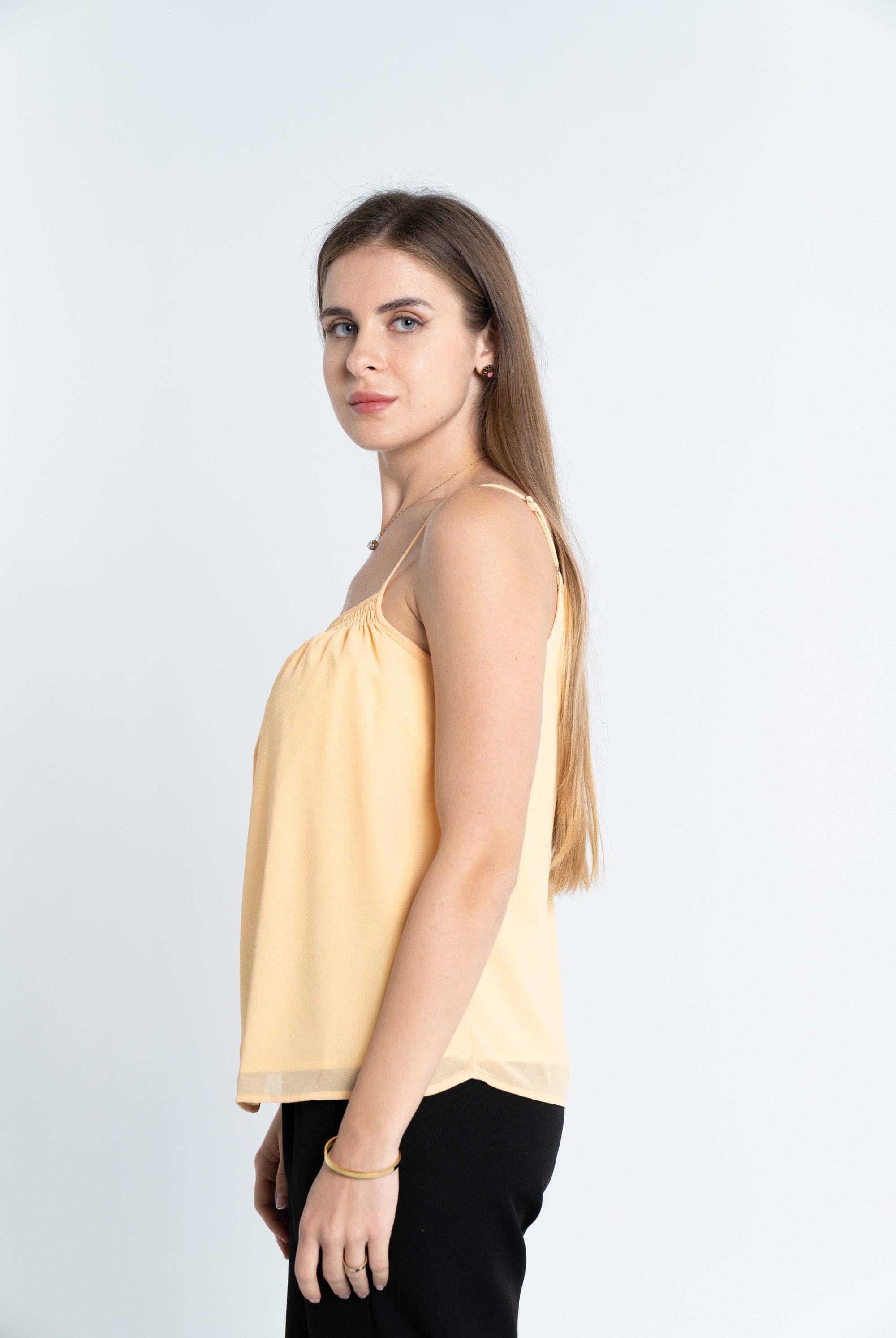 نتشي تانك توب سادة بحمالات رفيعة نسائي