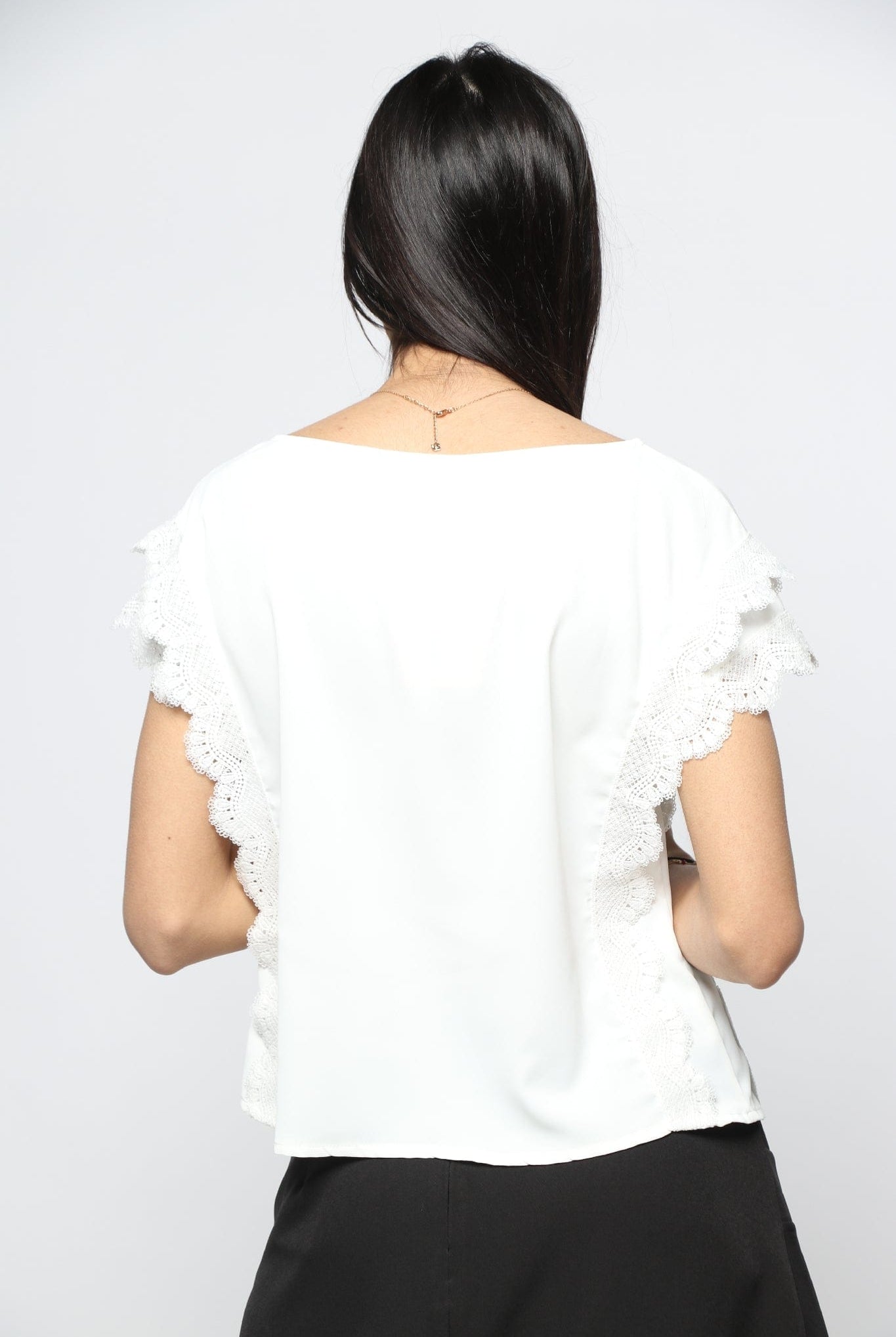 نتشي بلوزة كلاسيك كم قصير مزينة دانتيل فخمة نسائي