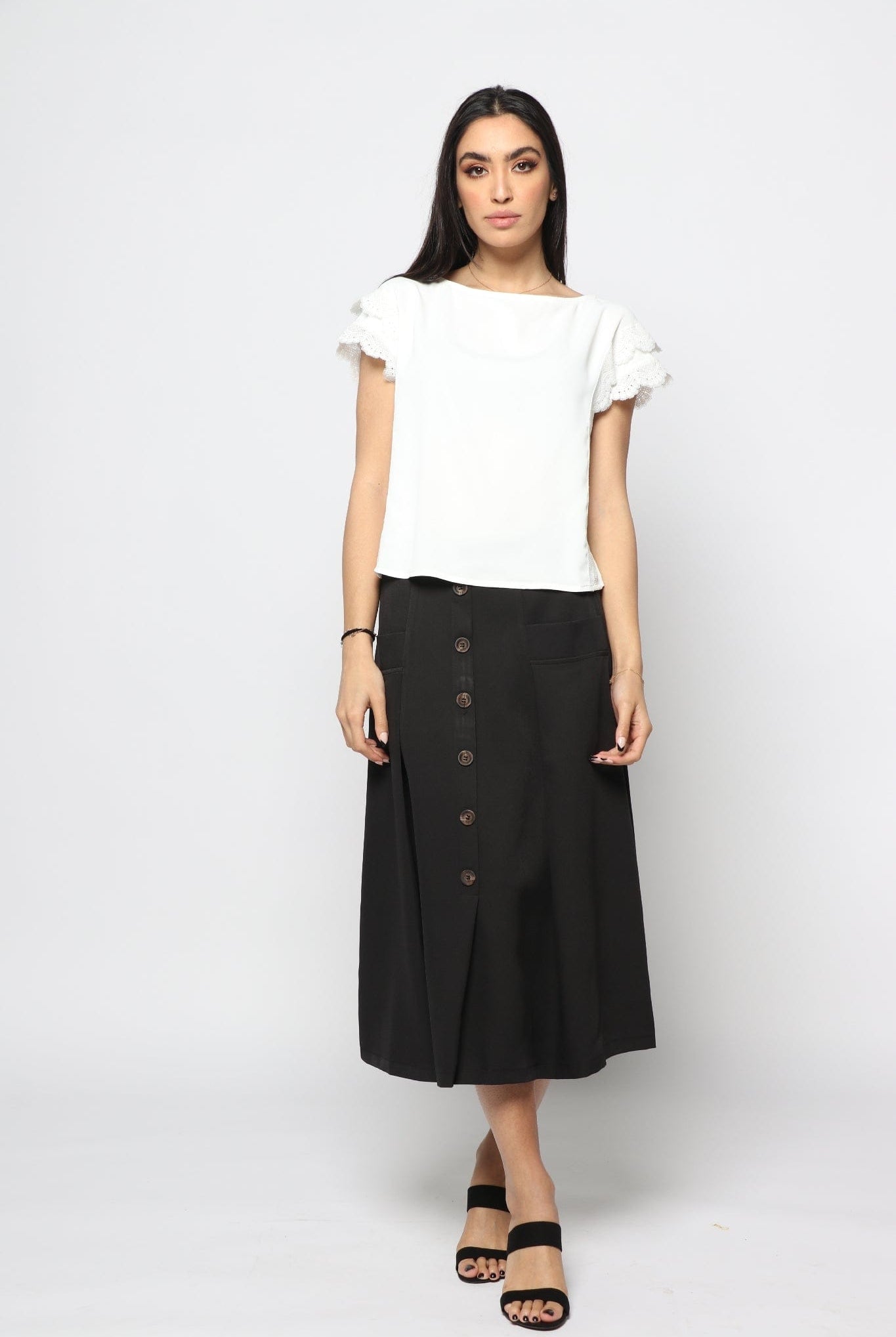 نتشي بلوزة كلاسيك كم قصير مزينة دانتيل فخمة نسائي