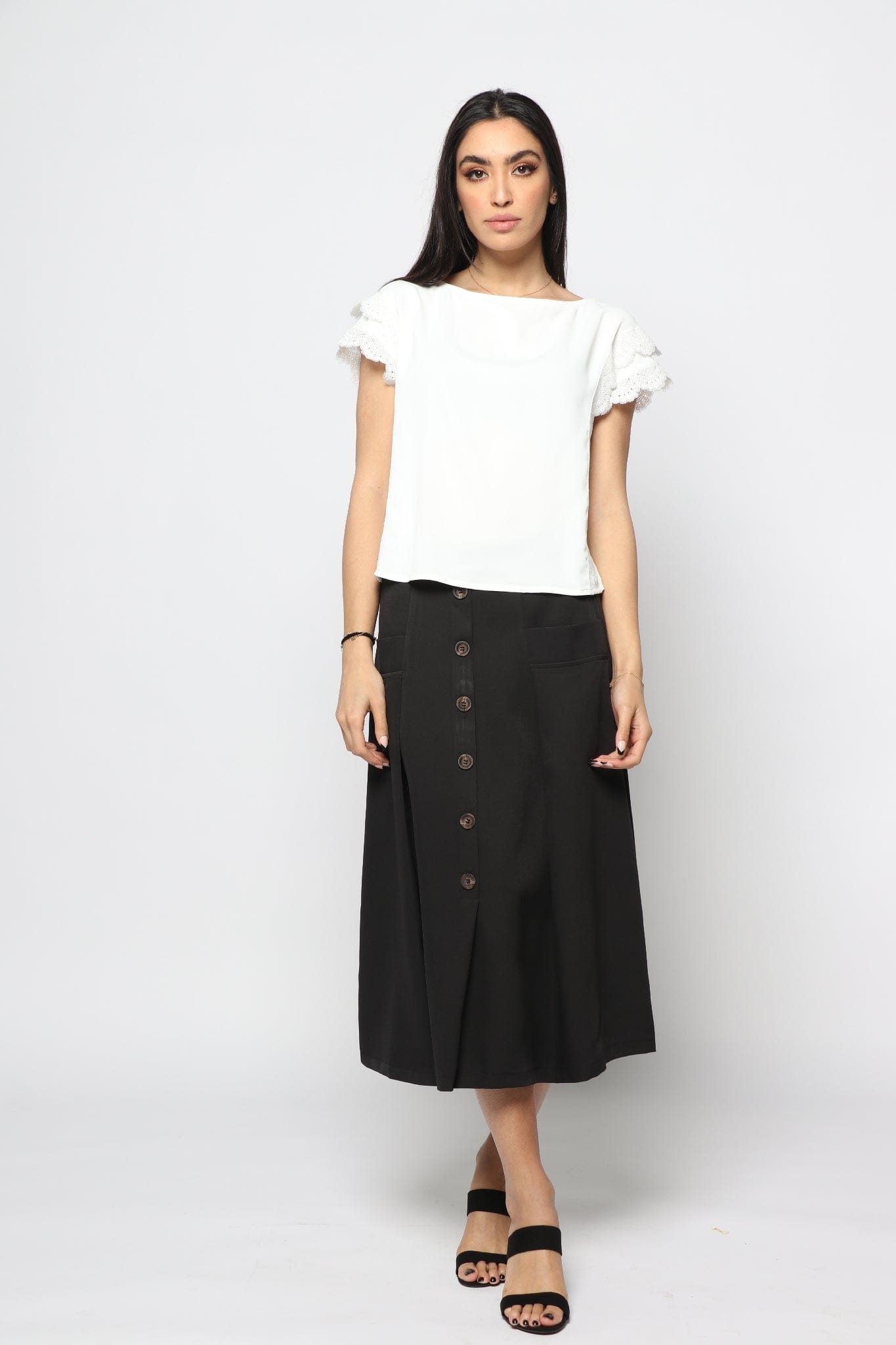 نتشي بلوزة كلاسيك كم قصير مزينة دانتيل فخمة نسائي