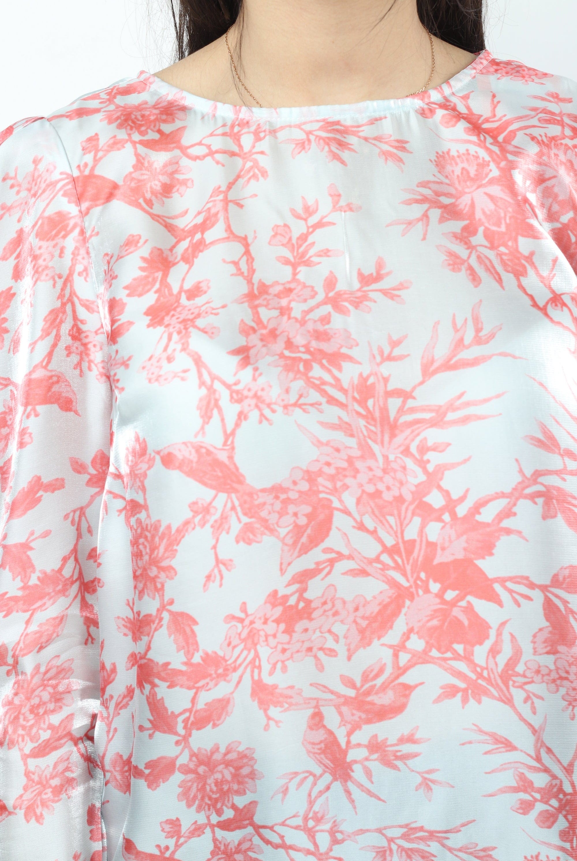 نتشي بلوزة مشجرة بكم طويل نسائي وردي