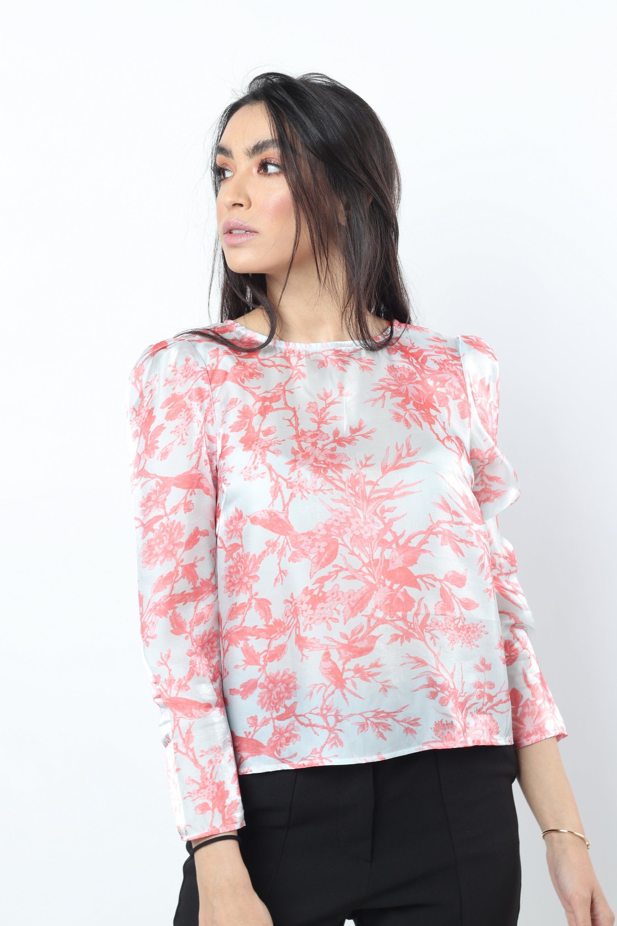 نتشي بلوزة مشجرة بكم طويل نسائي وردي