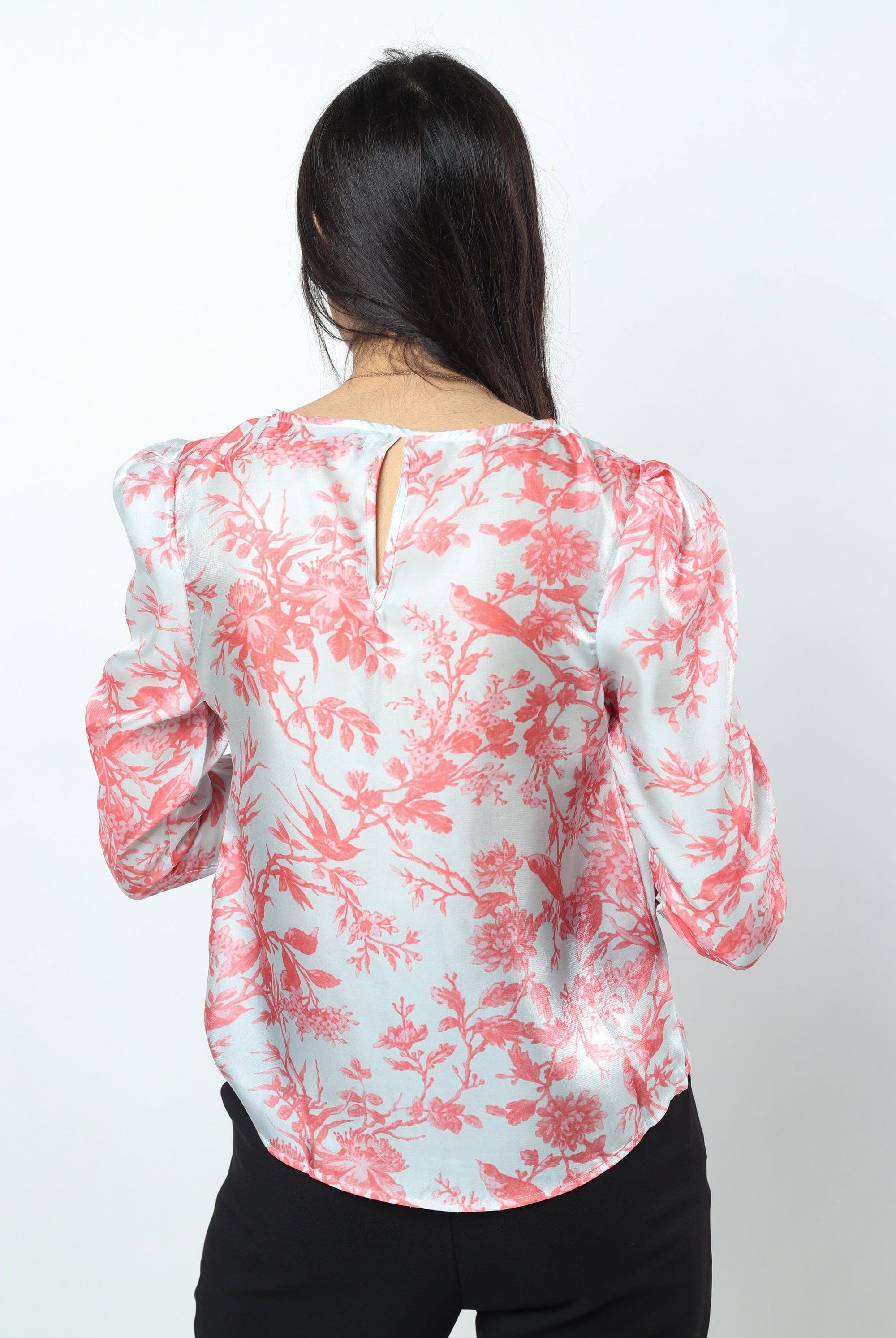 نتشي بلوزة مشجرة بكم طويل نسائي وردي