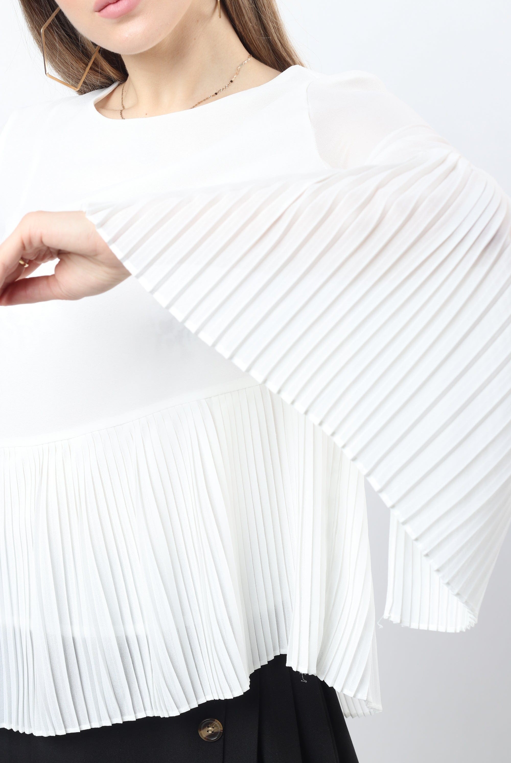 نتشي بلوزة بكسرات بليسيه من أسفل وكم طويل نسائي