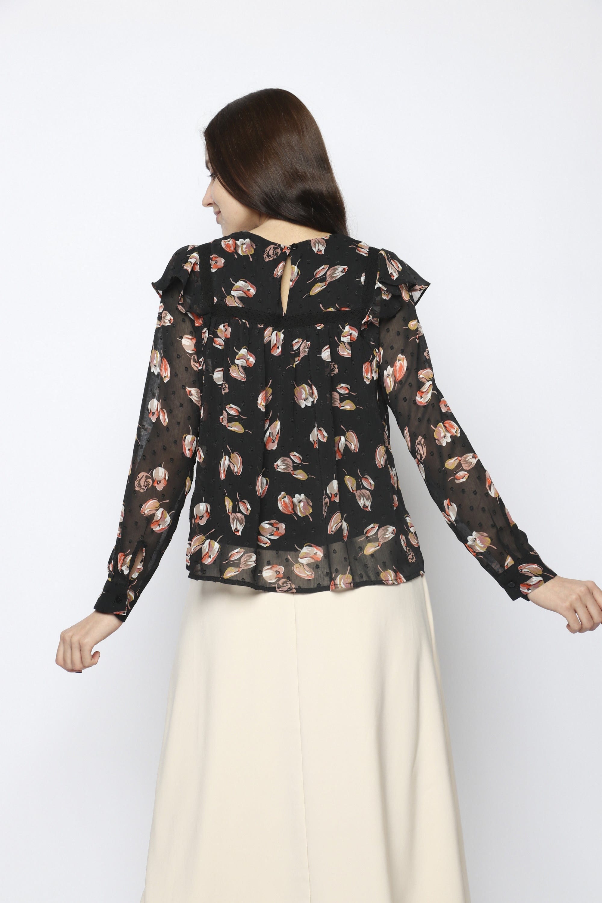 نتشي بلوزة مشجرة مزينة بطبعات من الورود نسائي