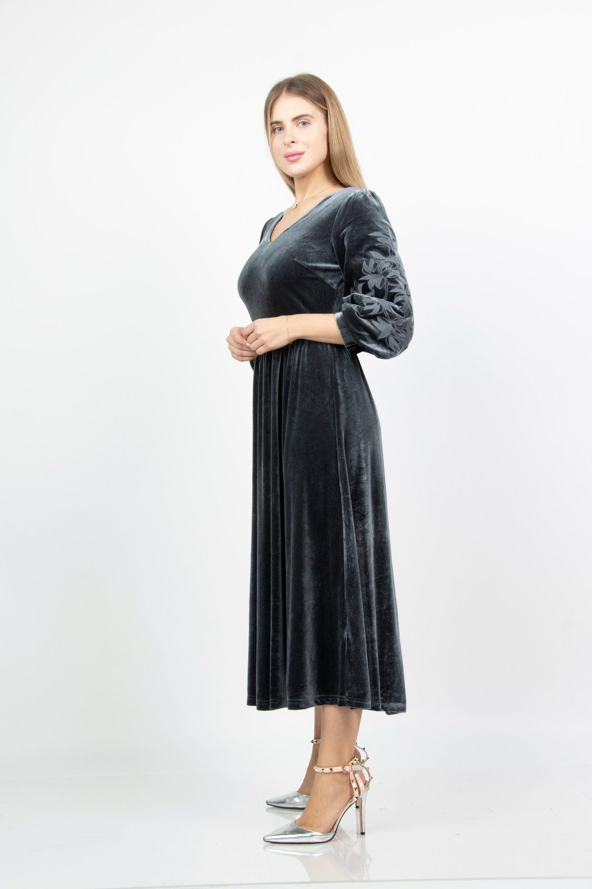 نتشي فستان ميدي مخمل نسائي بأكملم طويلة