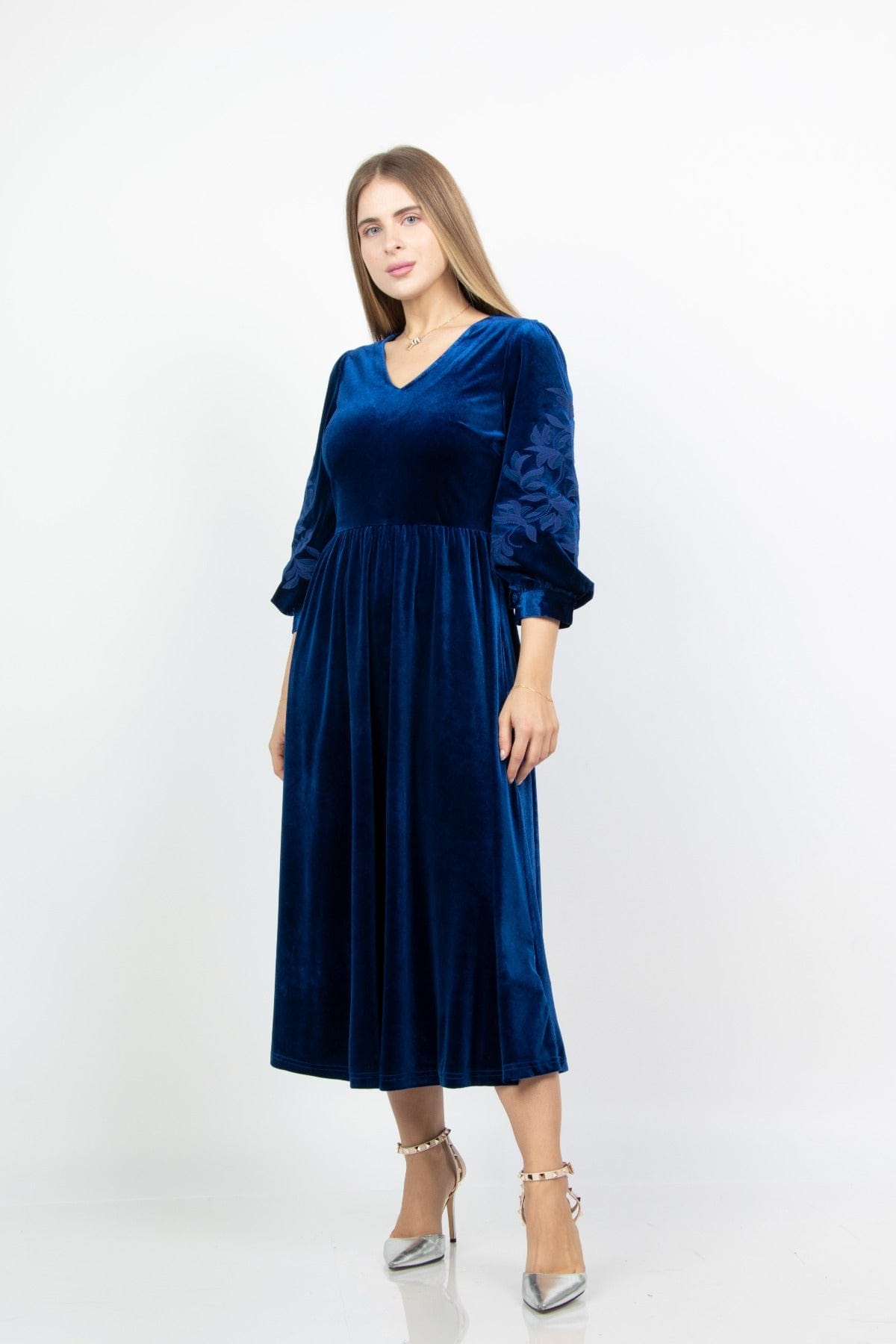 نتشي فستان ميدي مخمل نسائي بأكملم طويلة