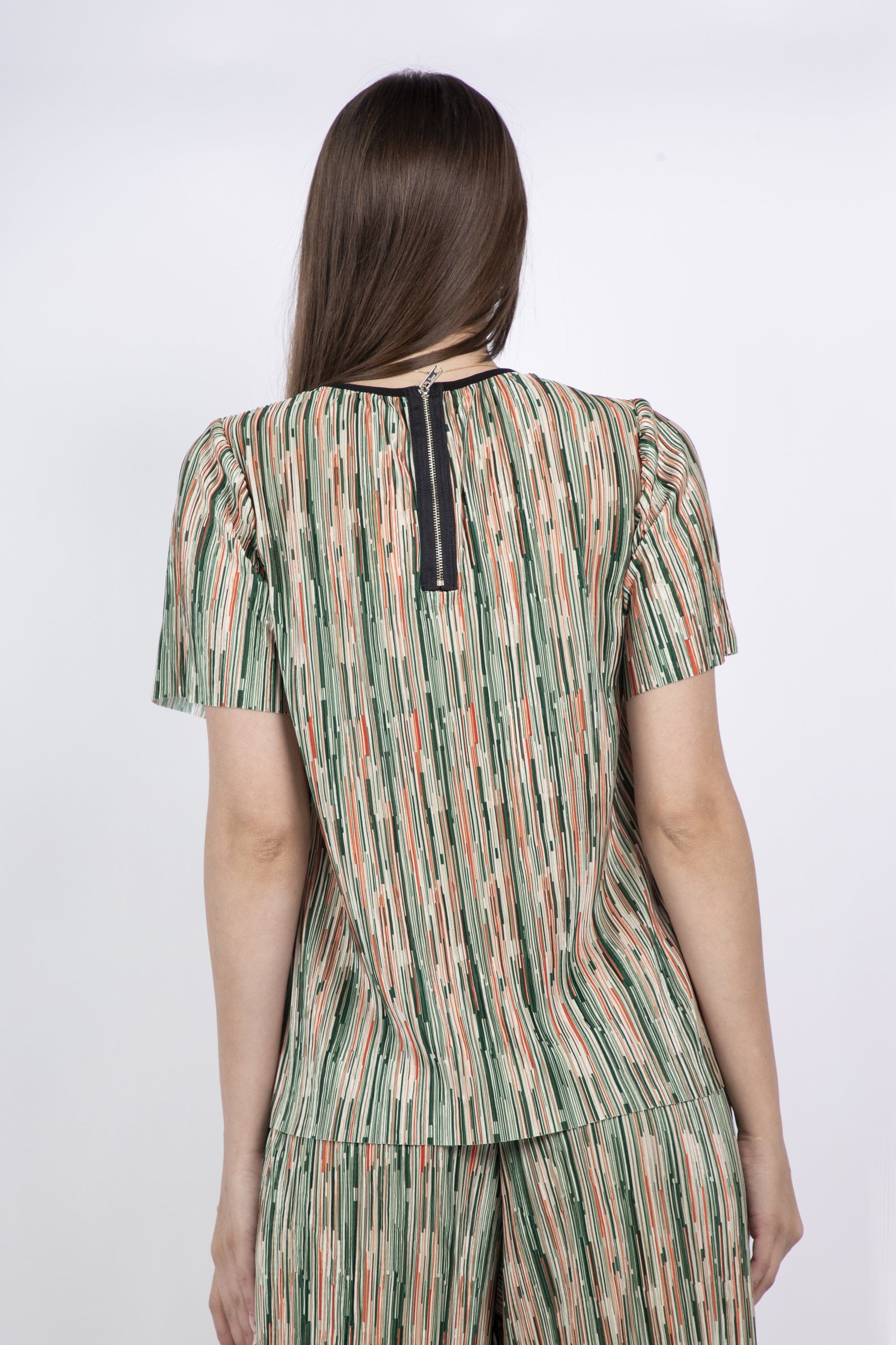 نتشي بلوزة منقوشة نسائية نص كم