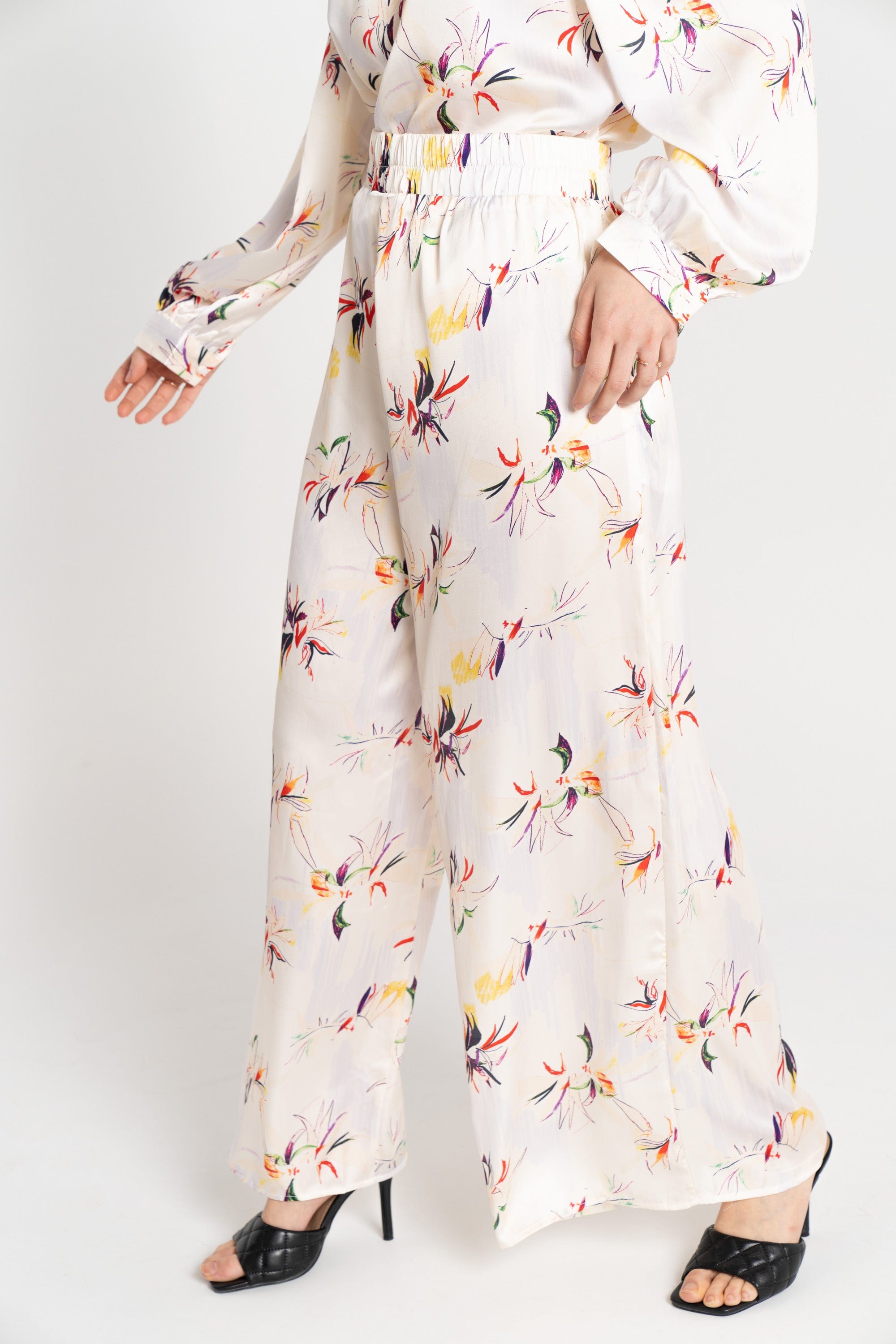 نتشي بنطلون نسائي وسيع بخصر عالي مطبوع