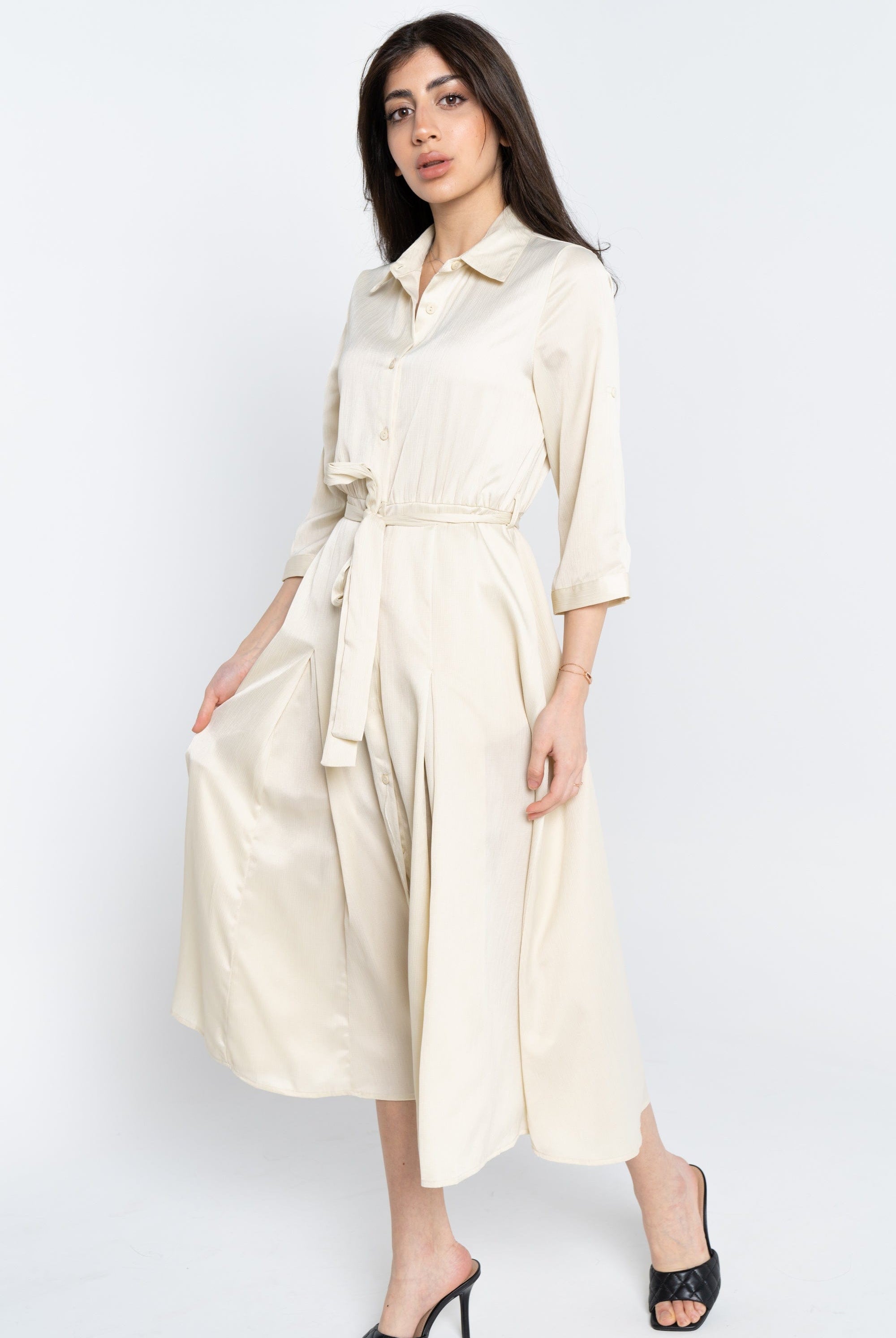 نتشي فستان ميدي نسائي سادة بحزام وأزرار أمامية 3/4 كم