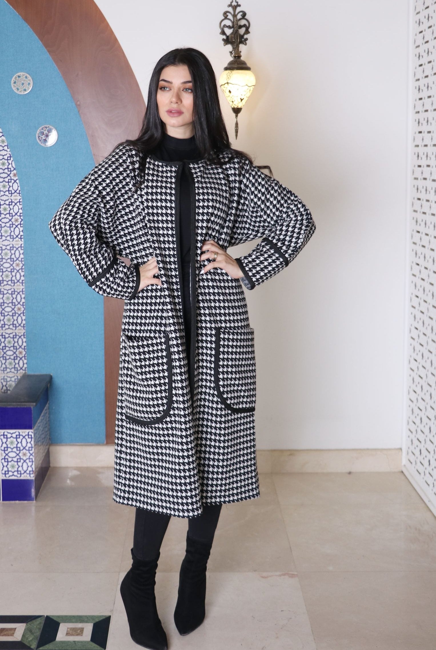 ديامانتين سترة مربعات مزين بالجيوب طويلة الأكمام اسود و ابيض